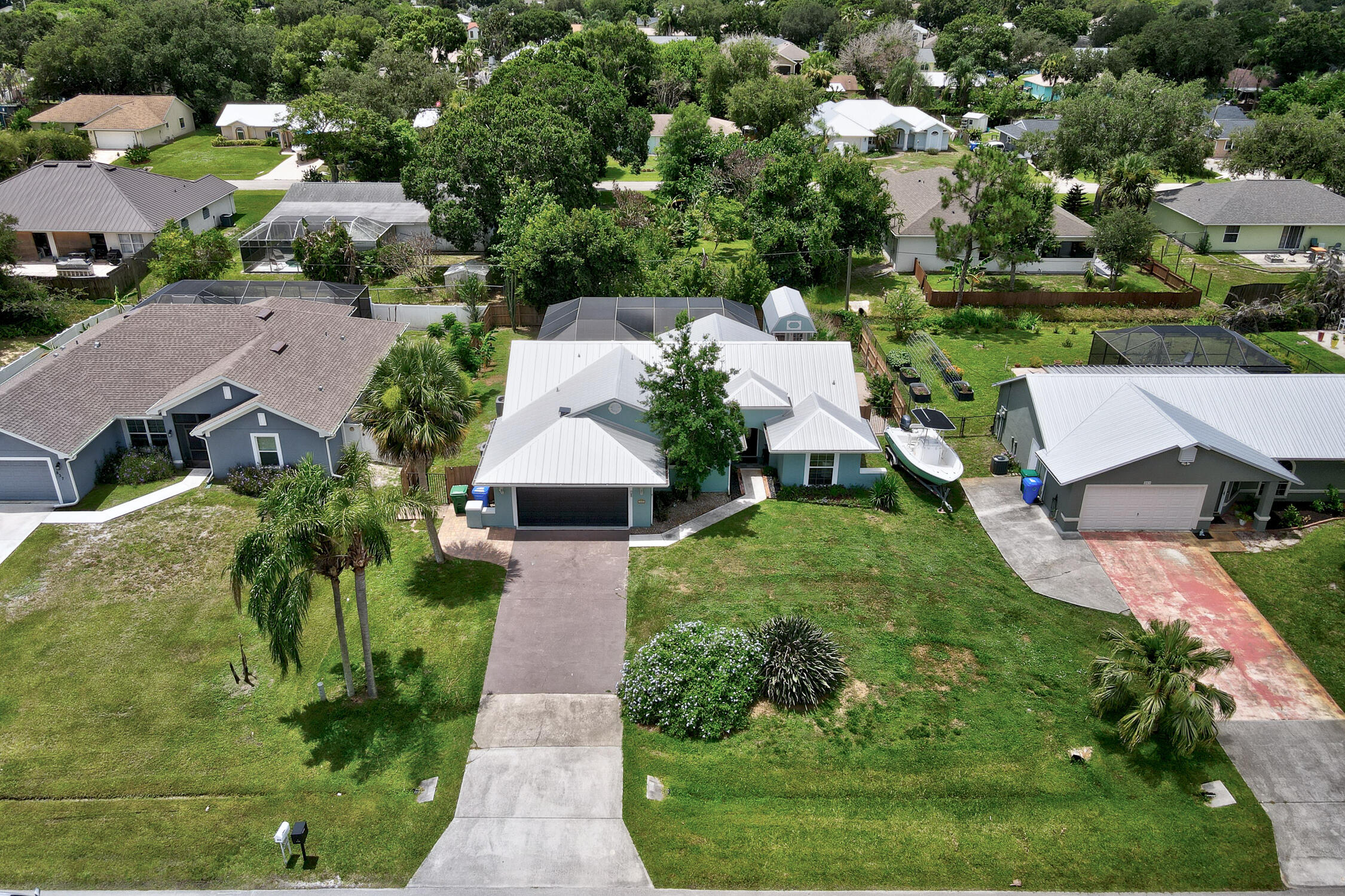 main property photo 36