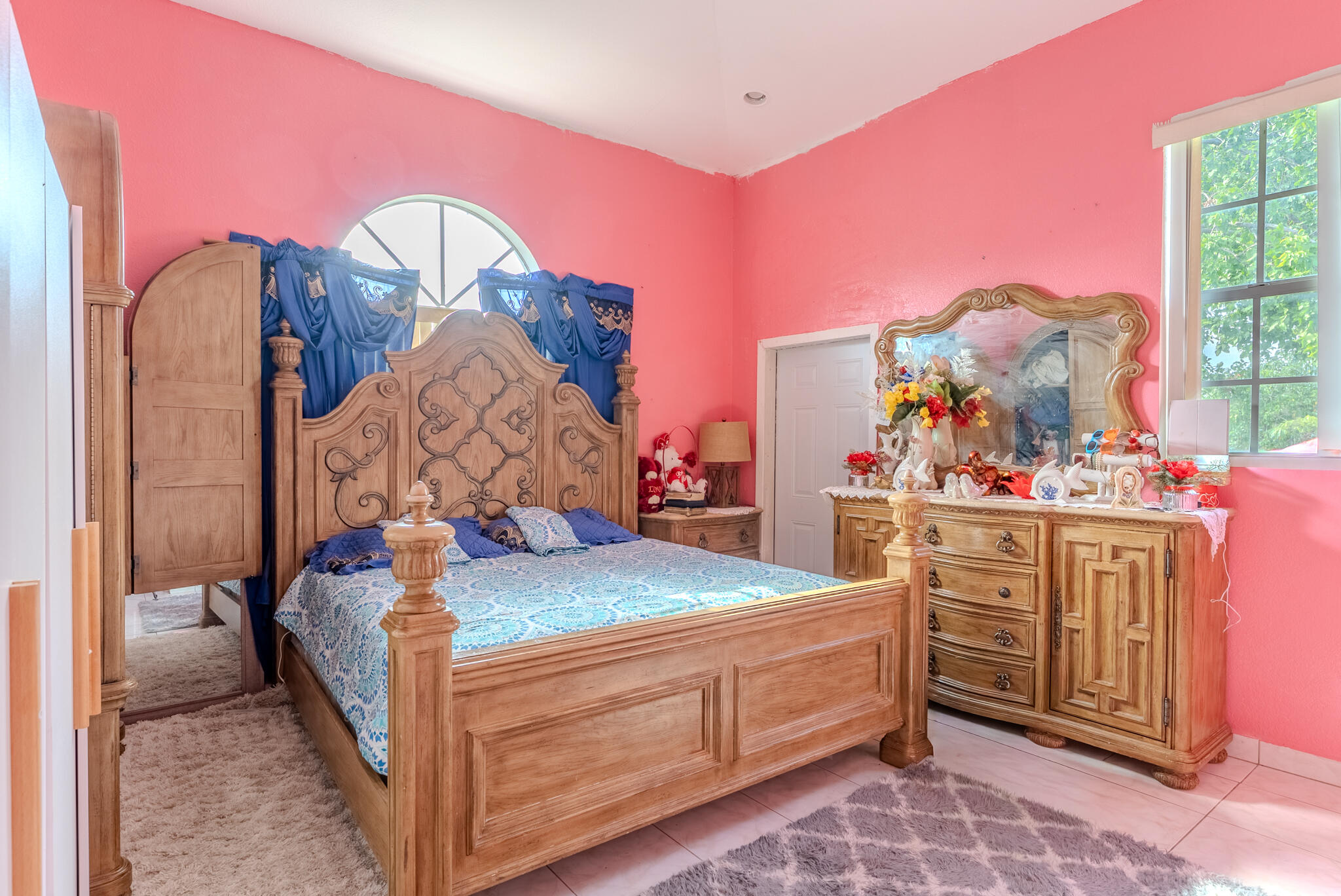 main property photo 16
