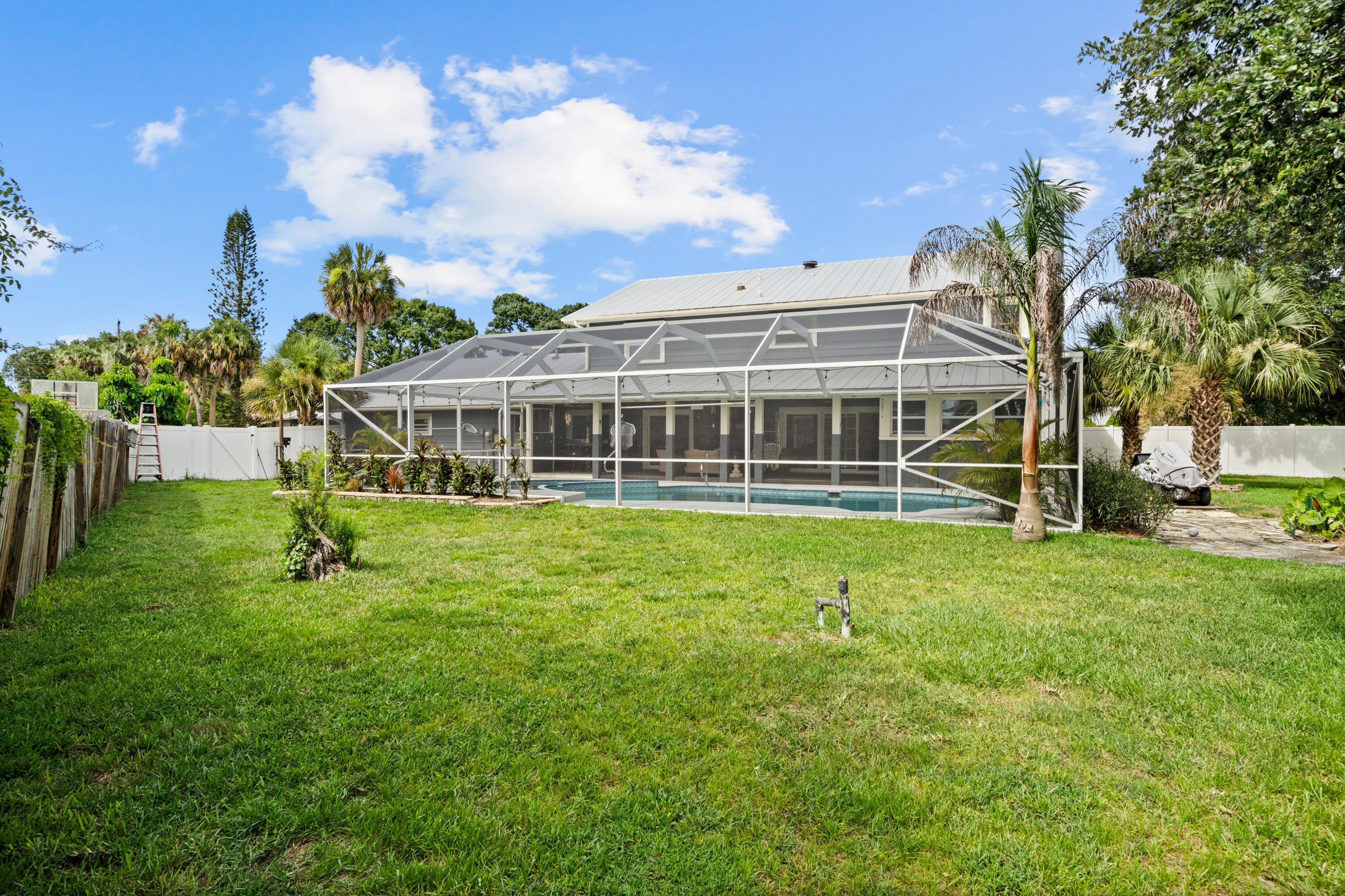 main property photo 67