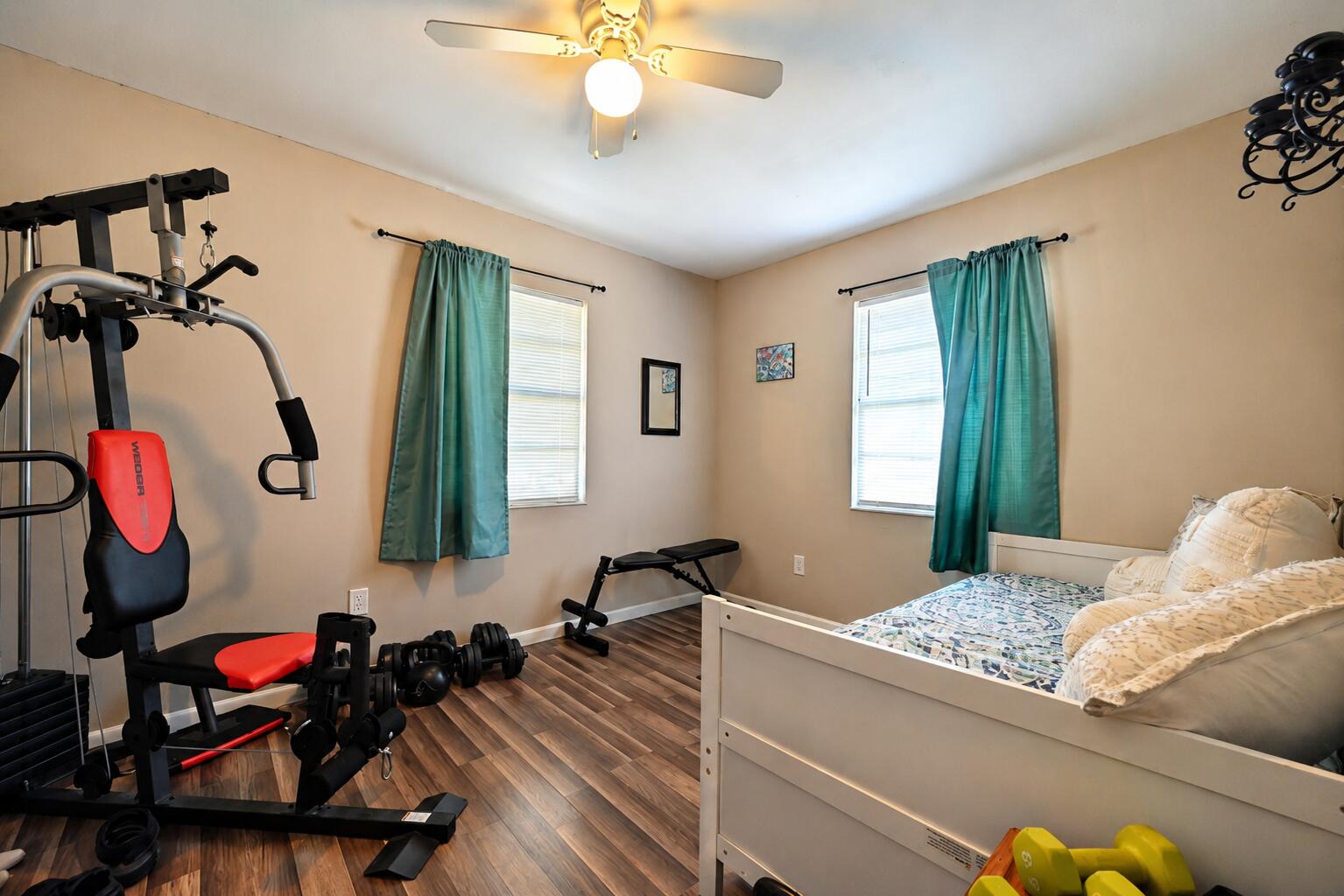 main property photo 20