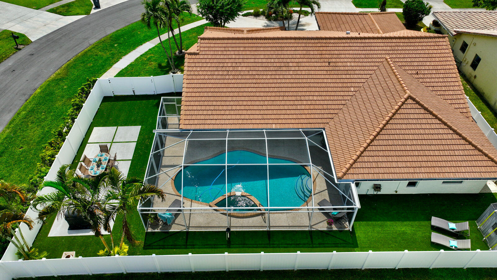 main property photo 85