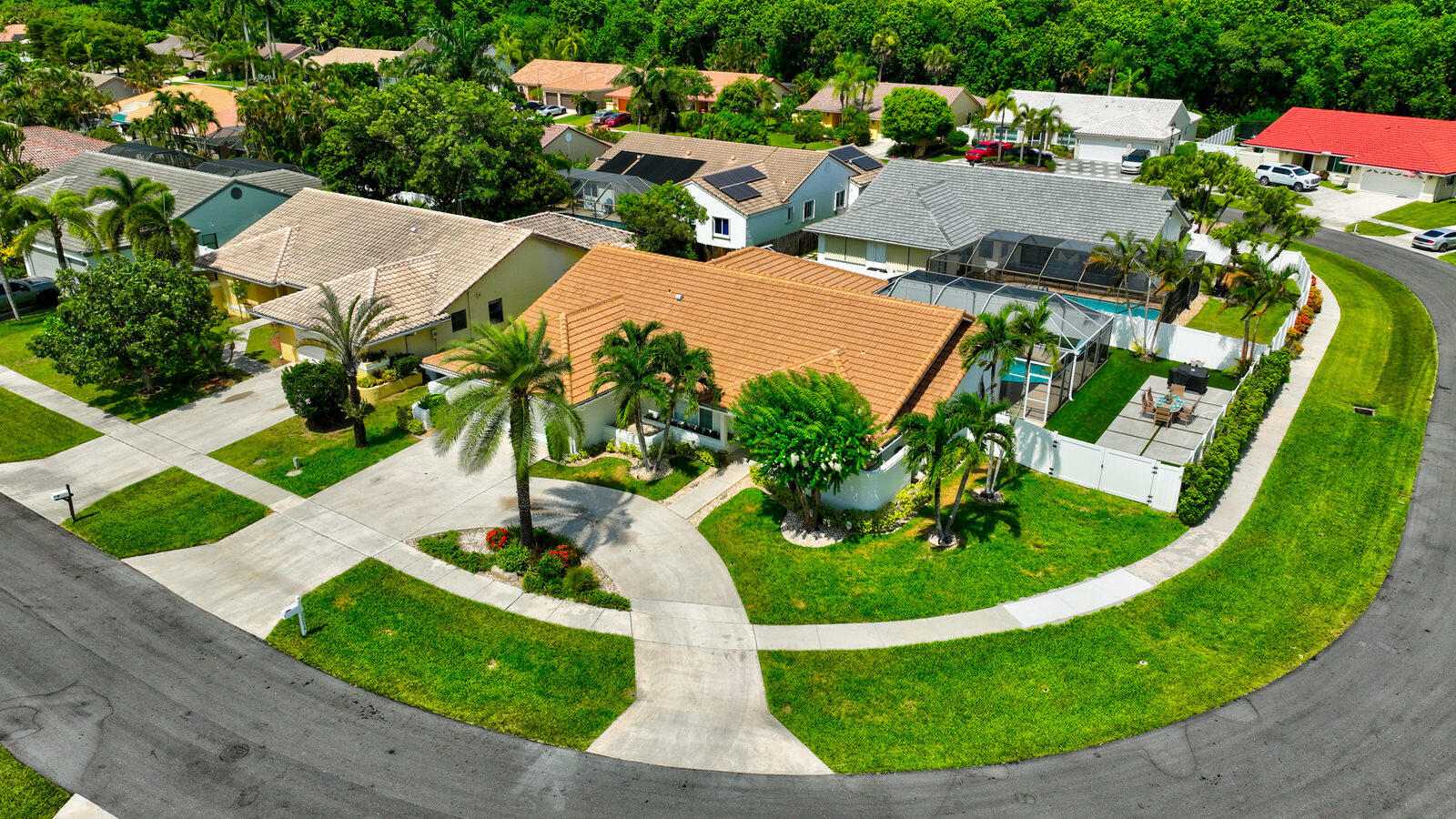 main property photo 90