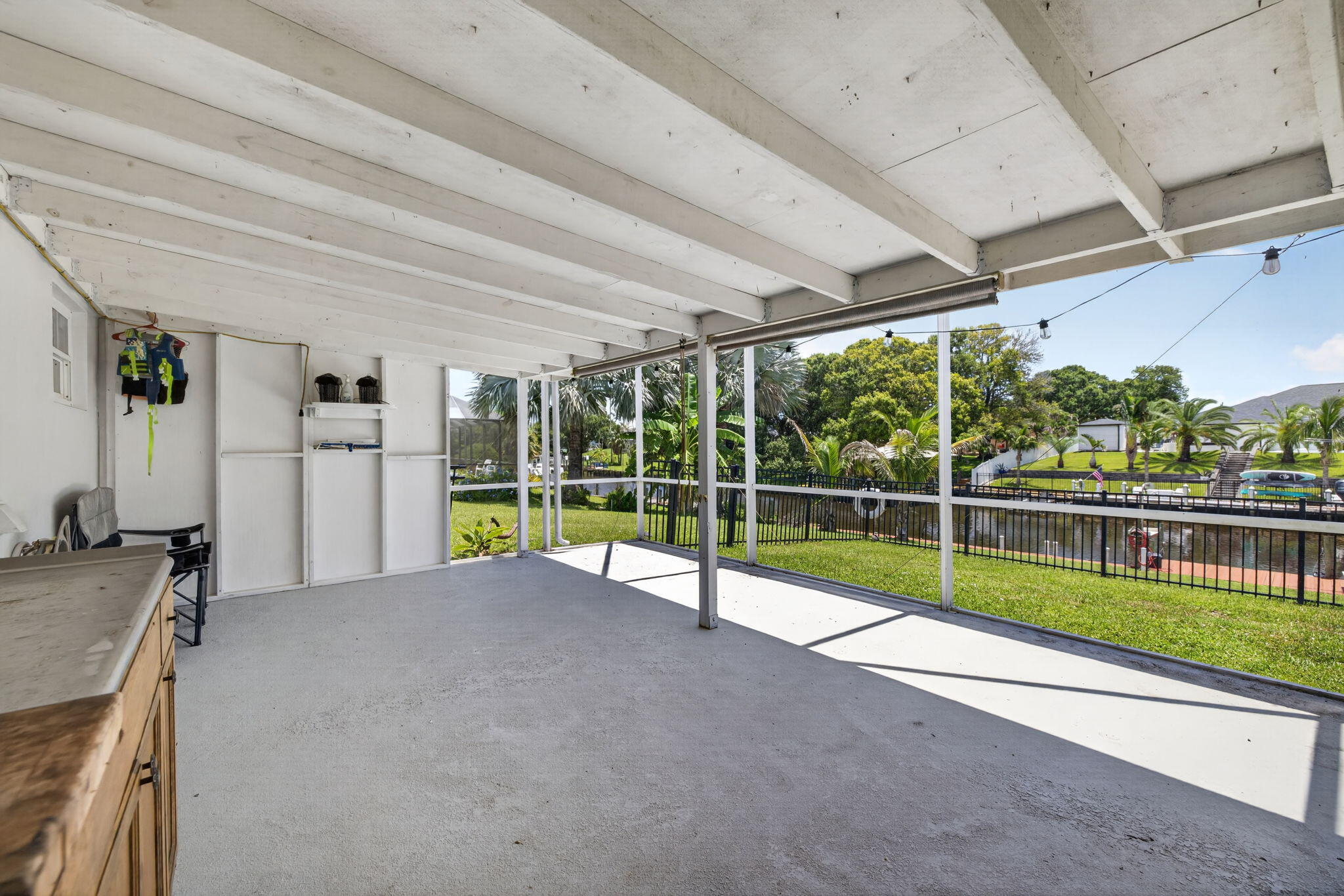 main property photo 99
