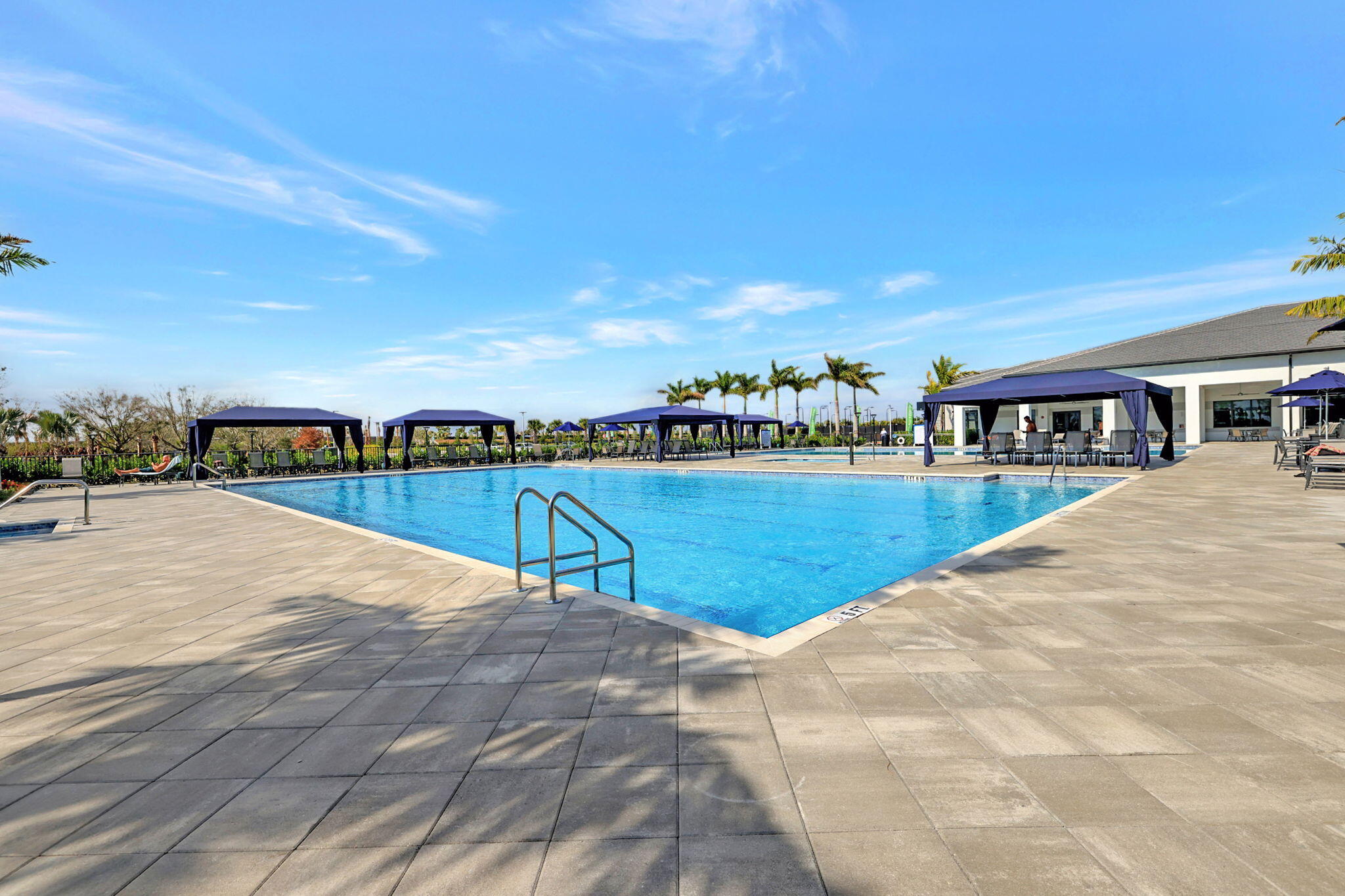 main property photo 78