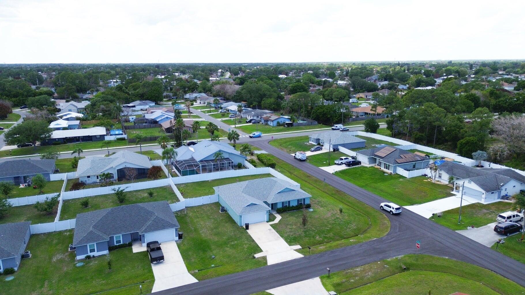 main property photo 41