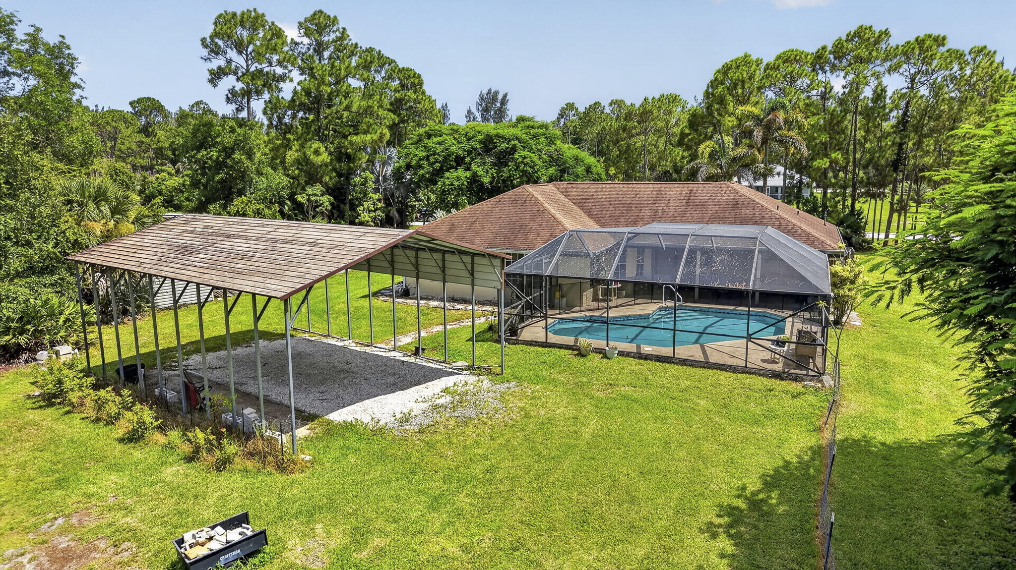 main property photo 59