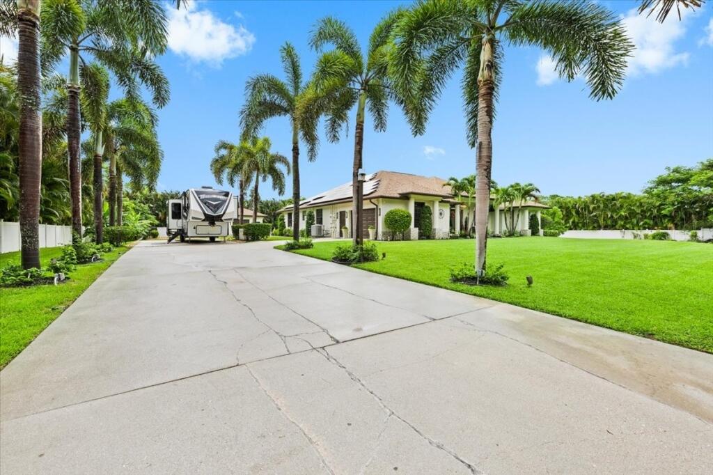 main property photo 70