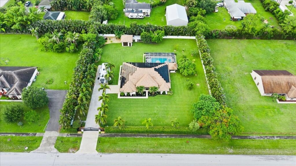 main property photo 75