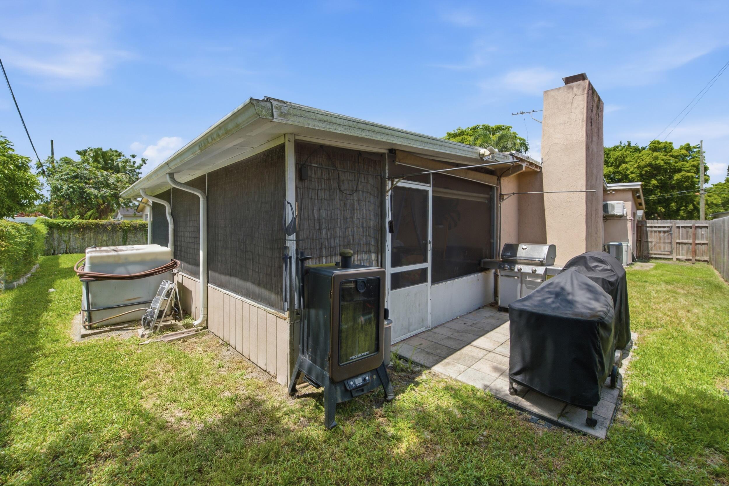 main property photo 38