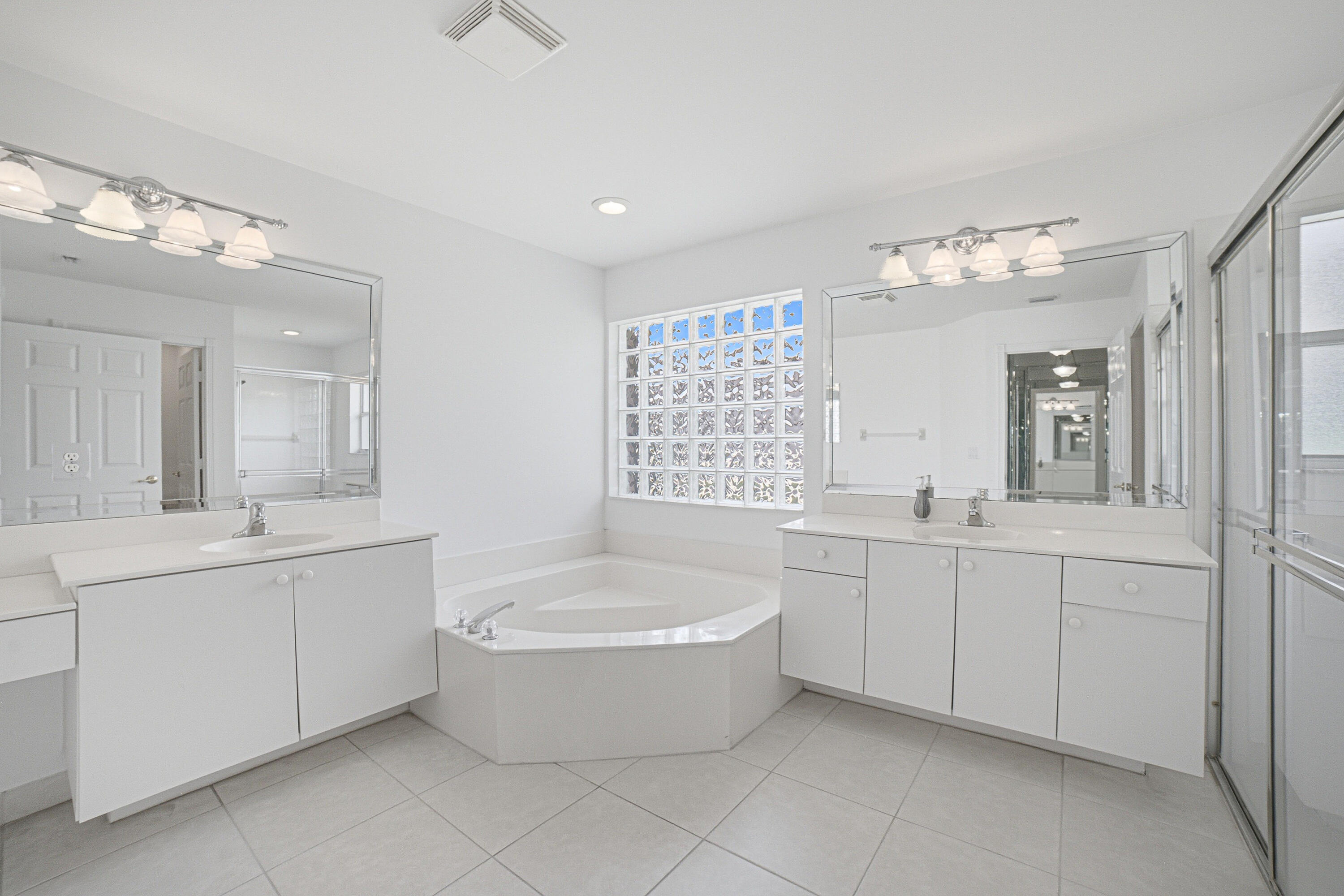 main property photo 107