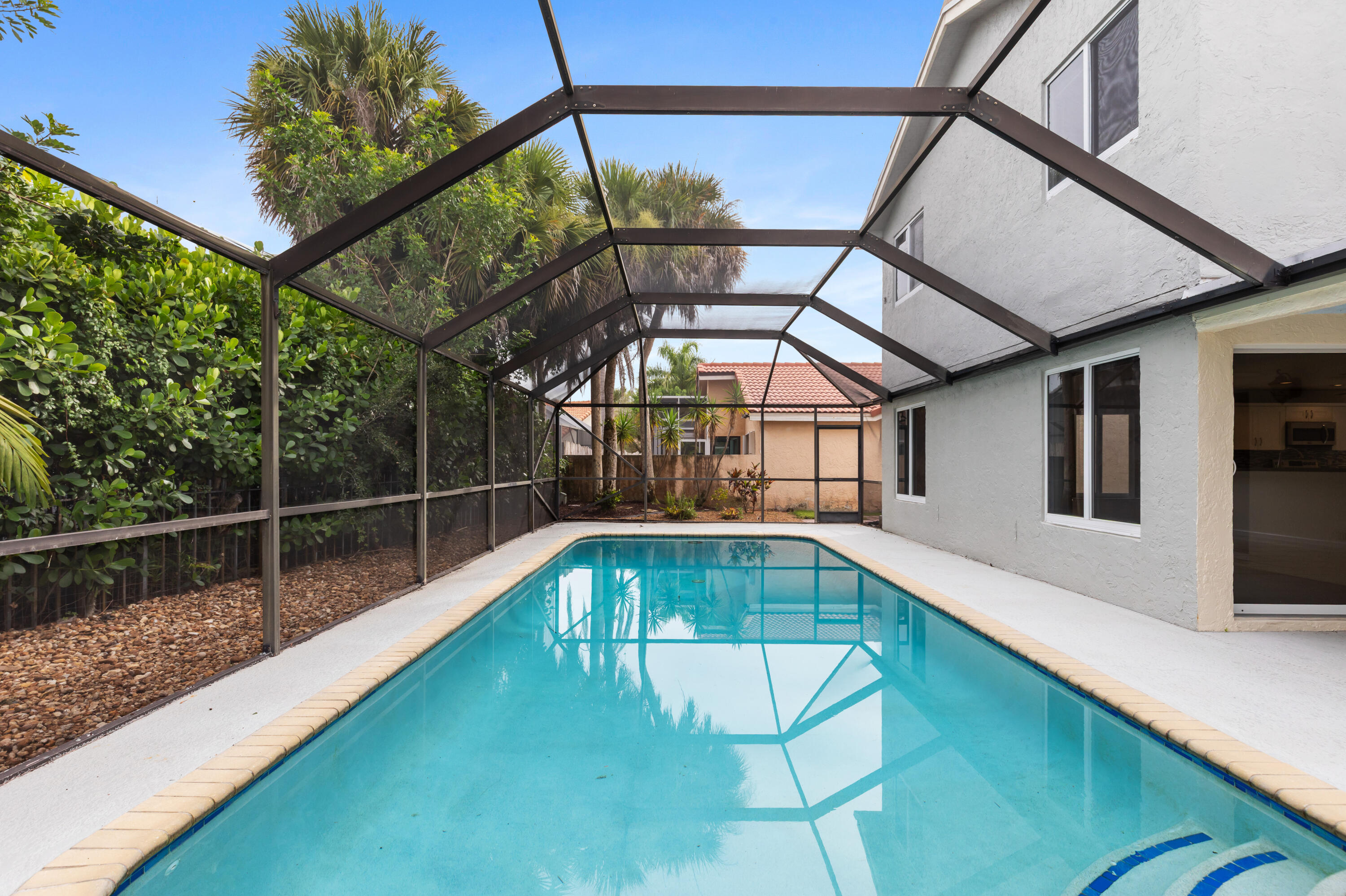 main property photo 51
