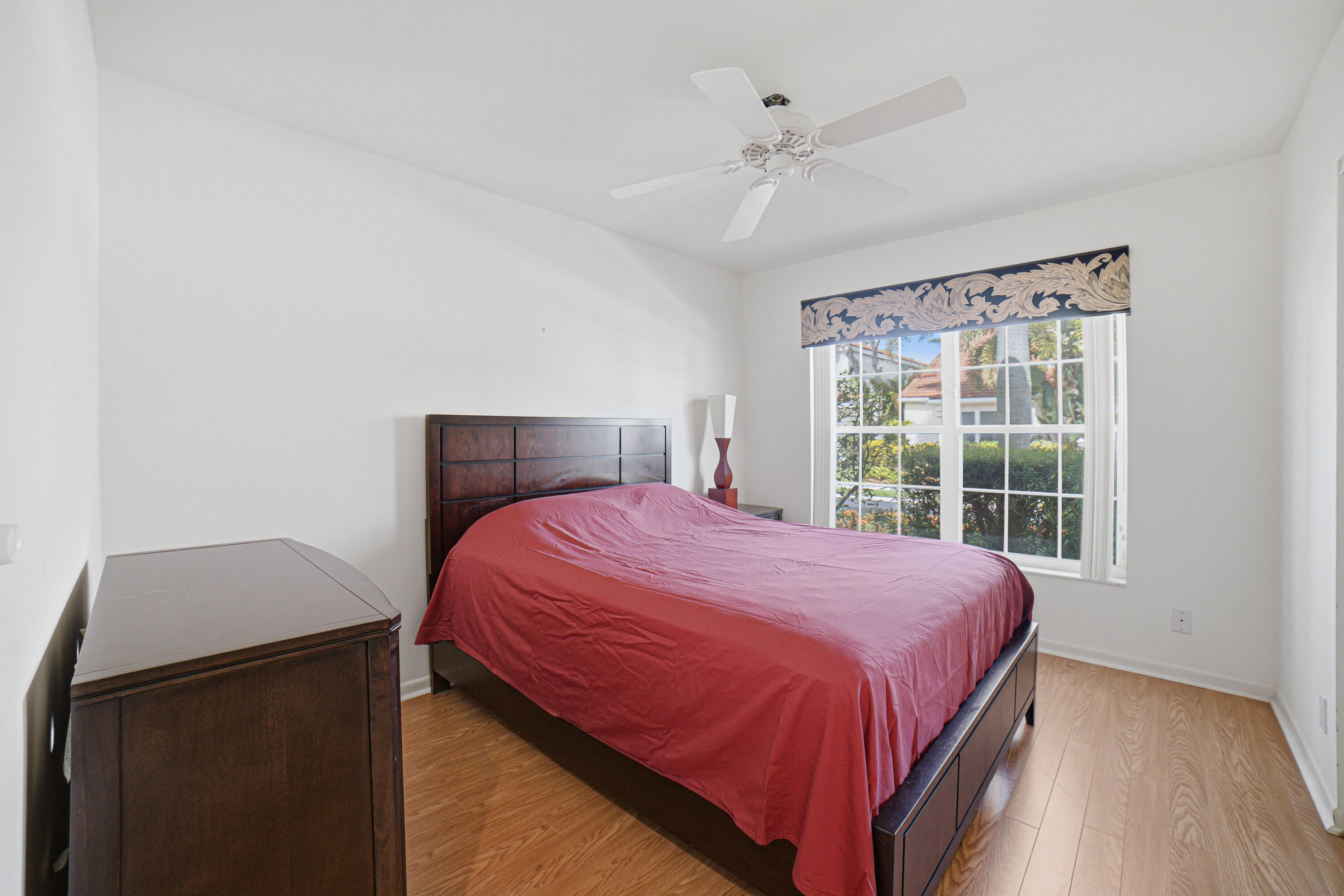 main property photo 90