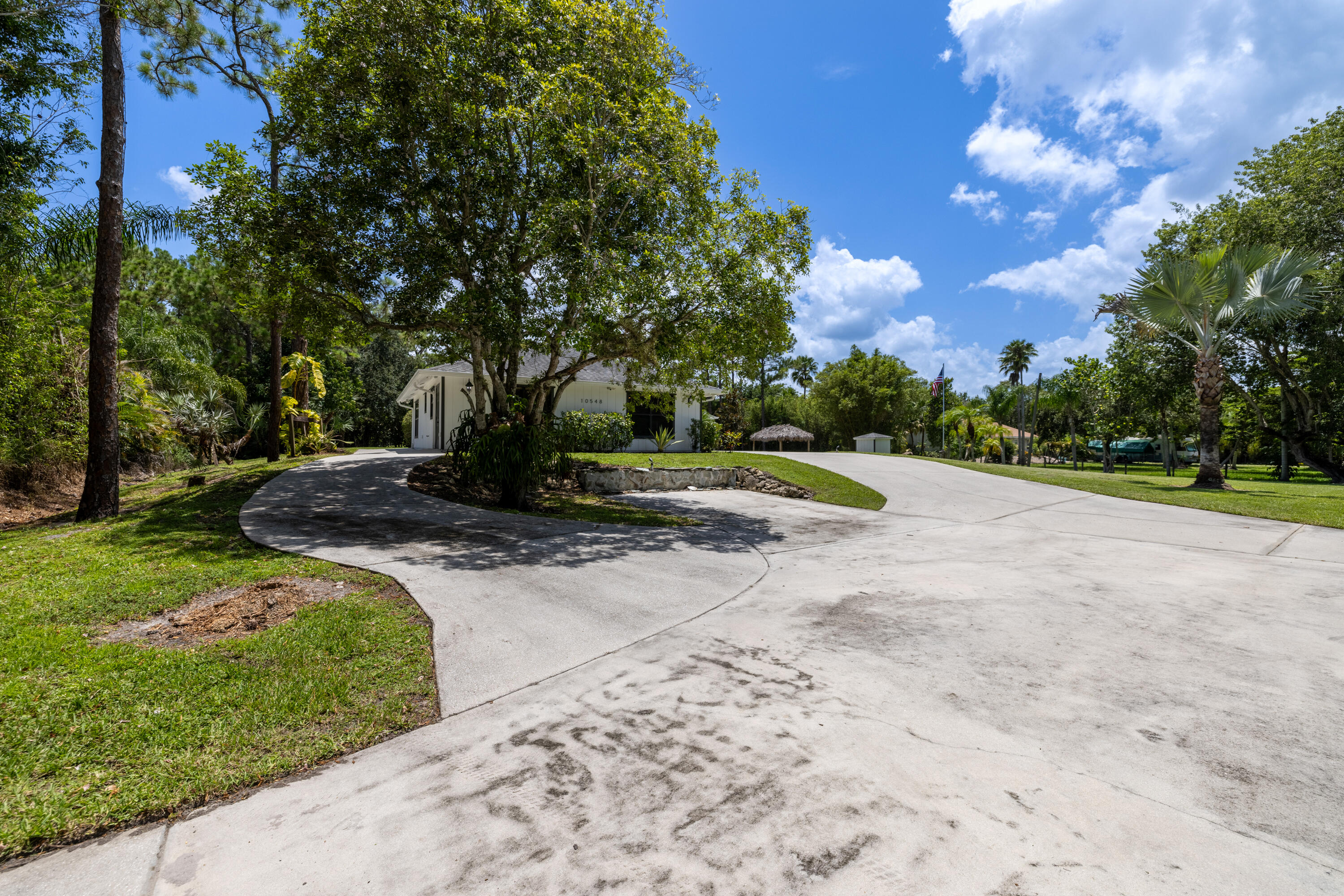main property photo 51