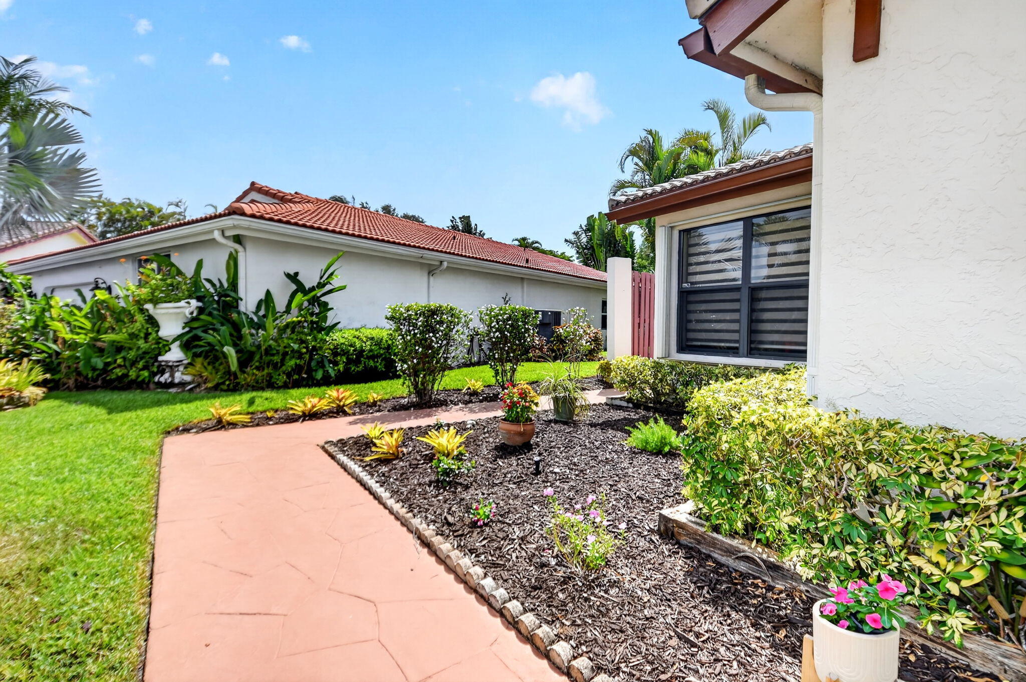 main property photo 59