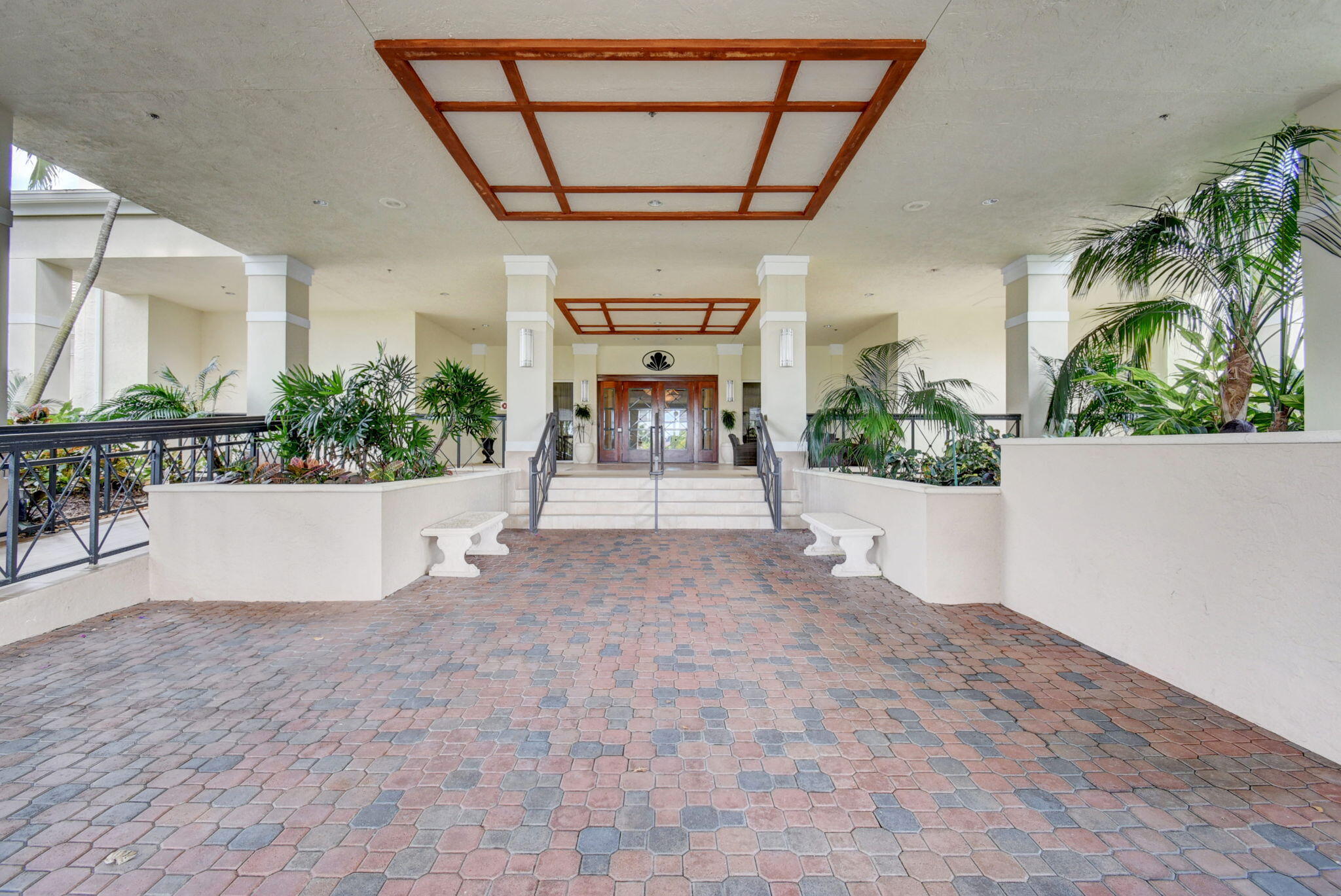 main property photo 77