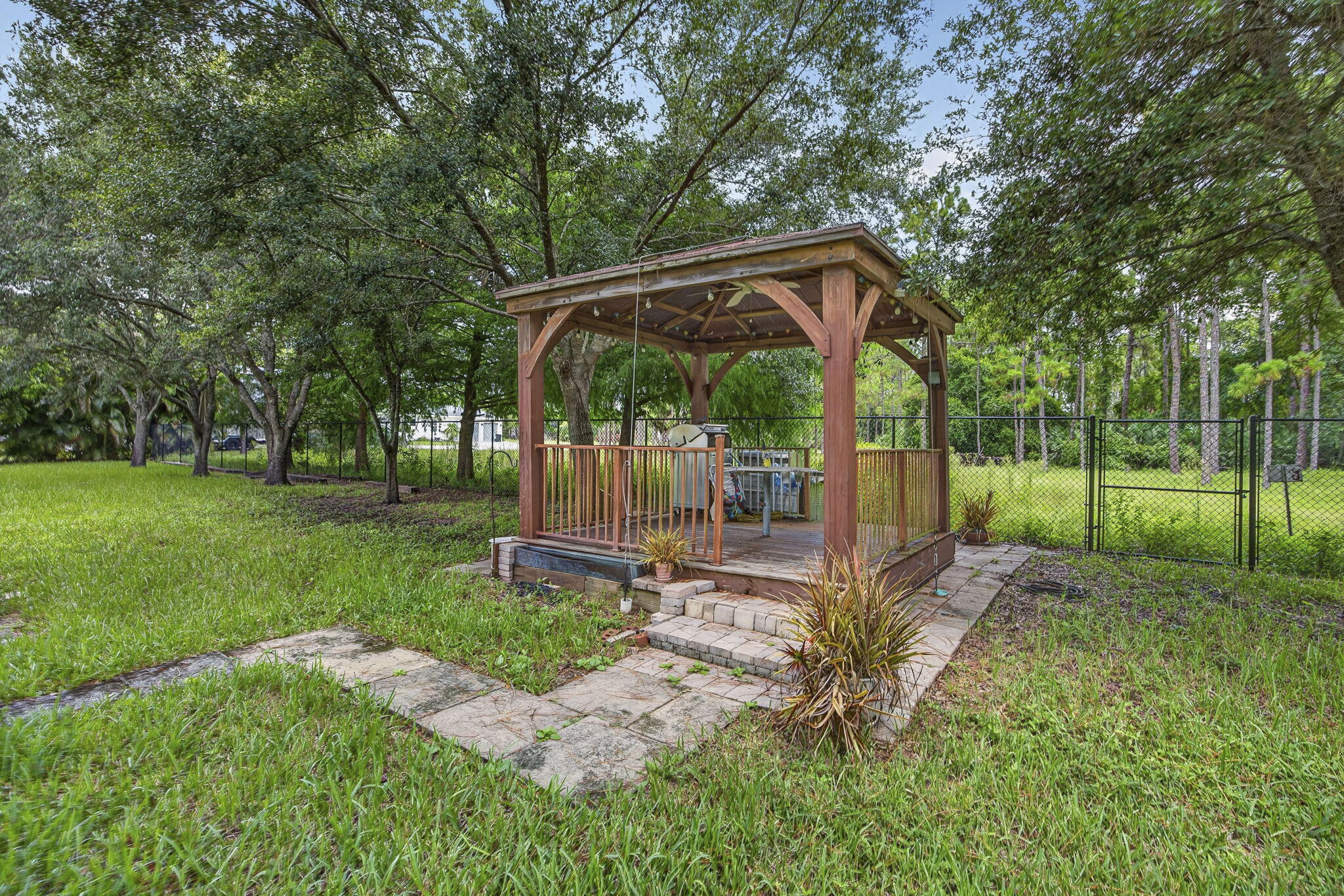 main property photo 62