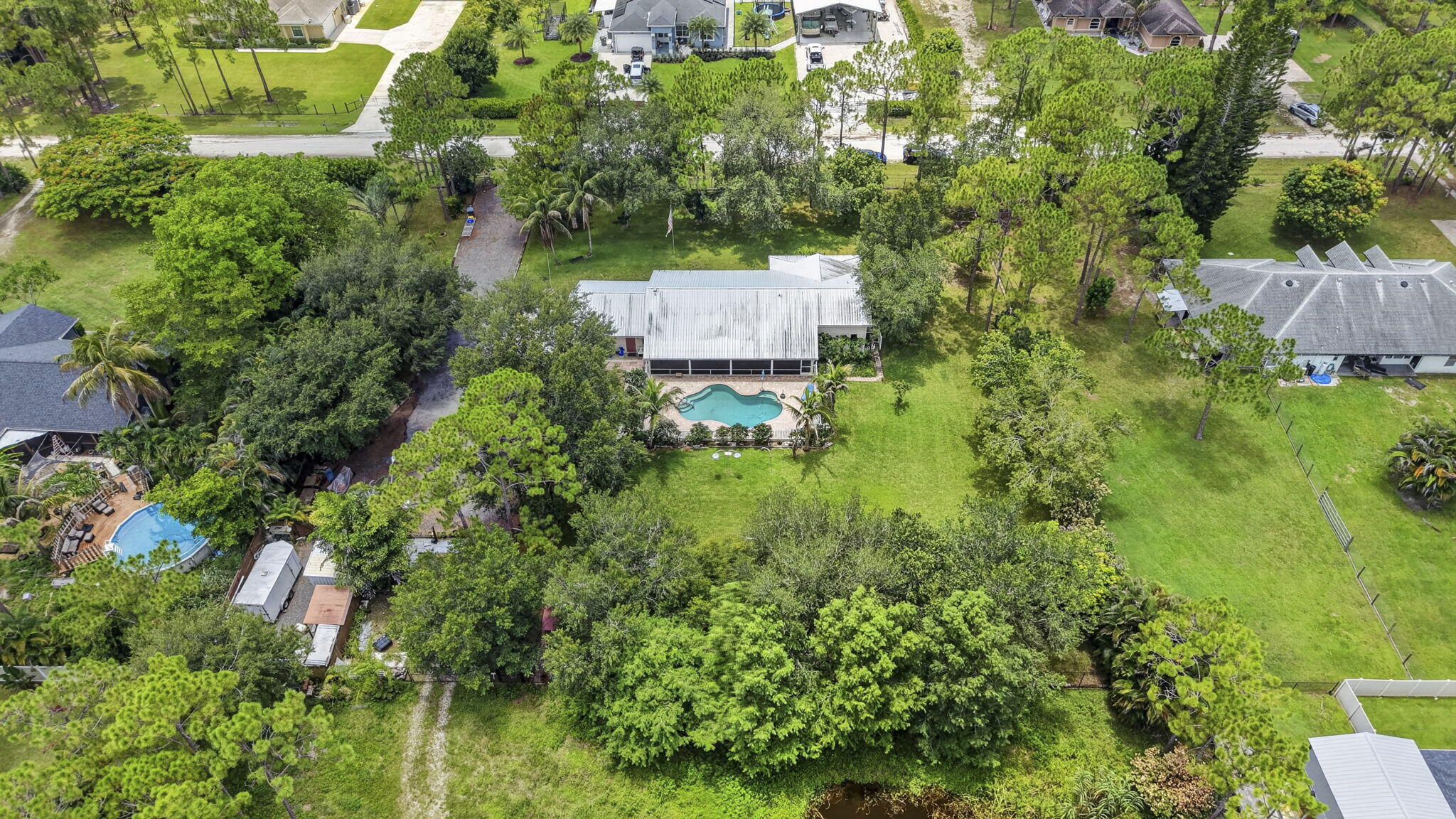 main property photo 94