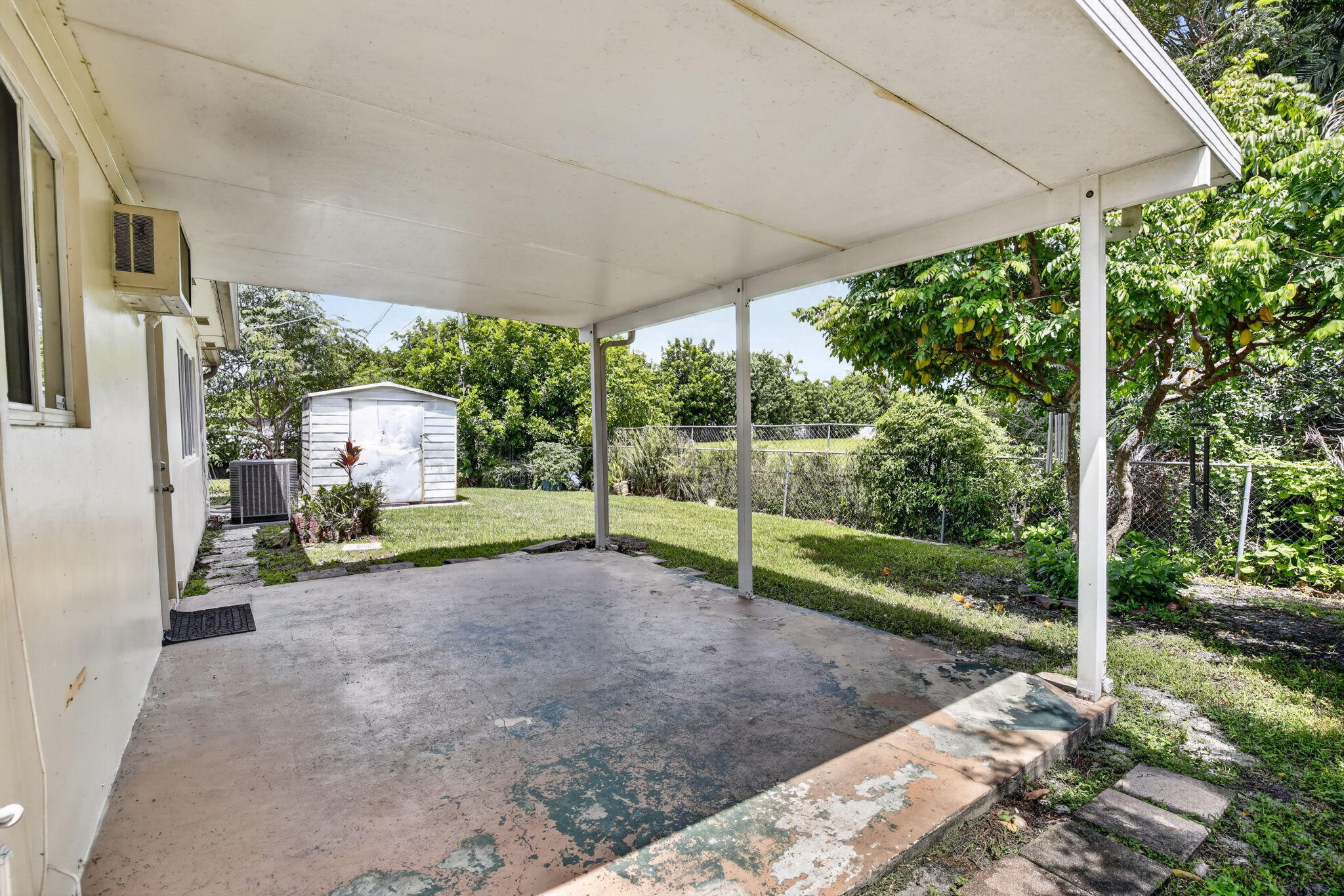 main property photo 33