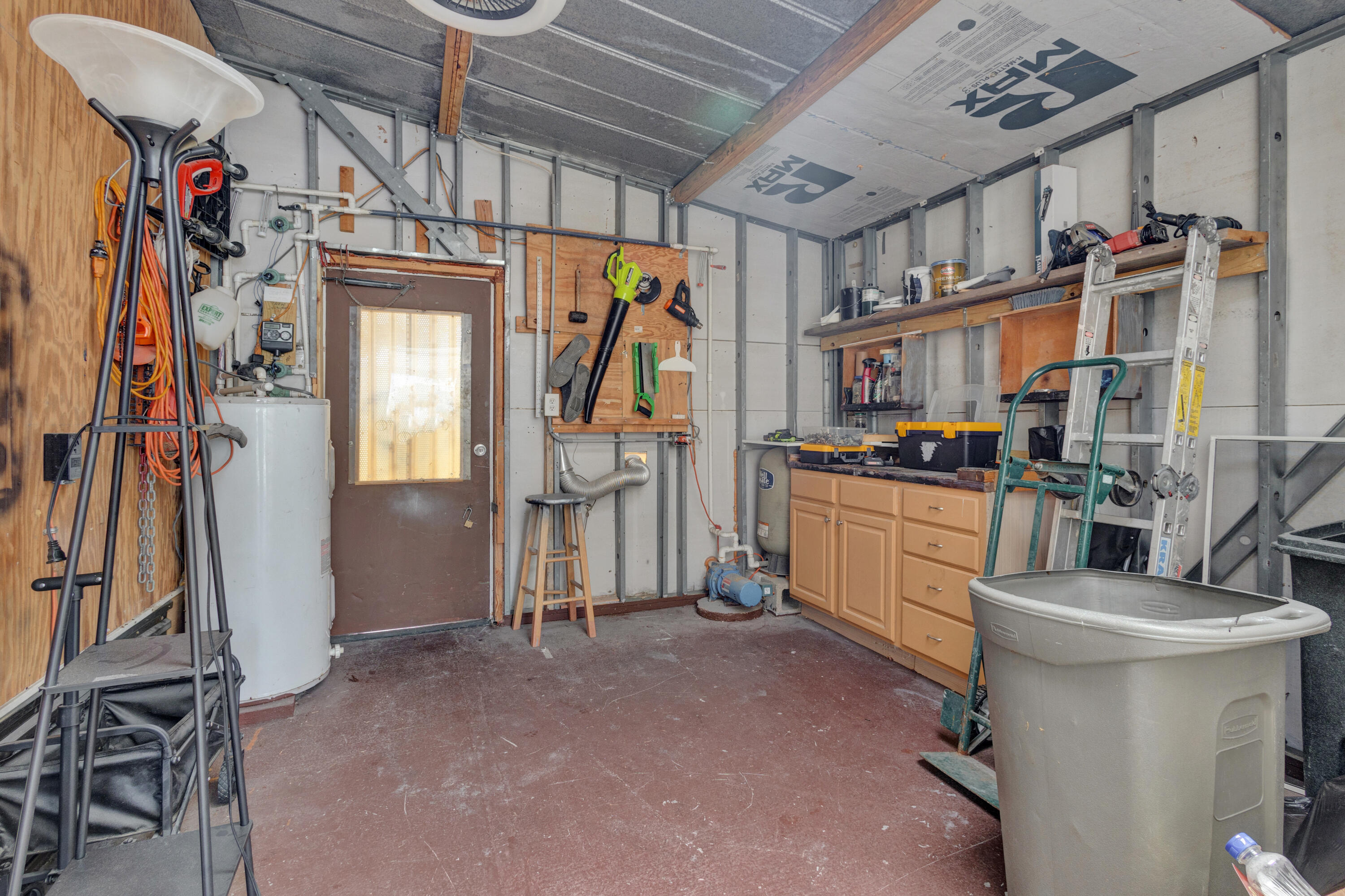 main property photo 47