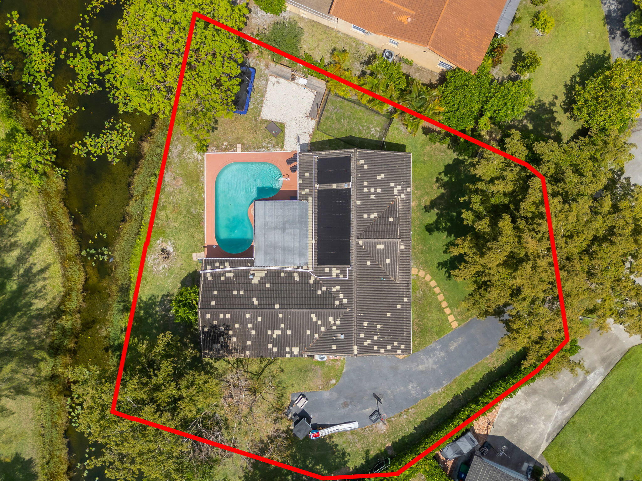 main property photo 46