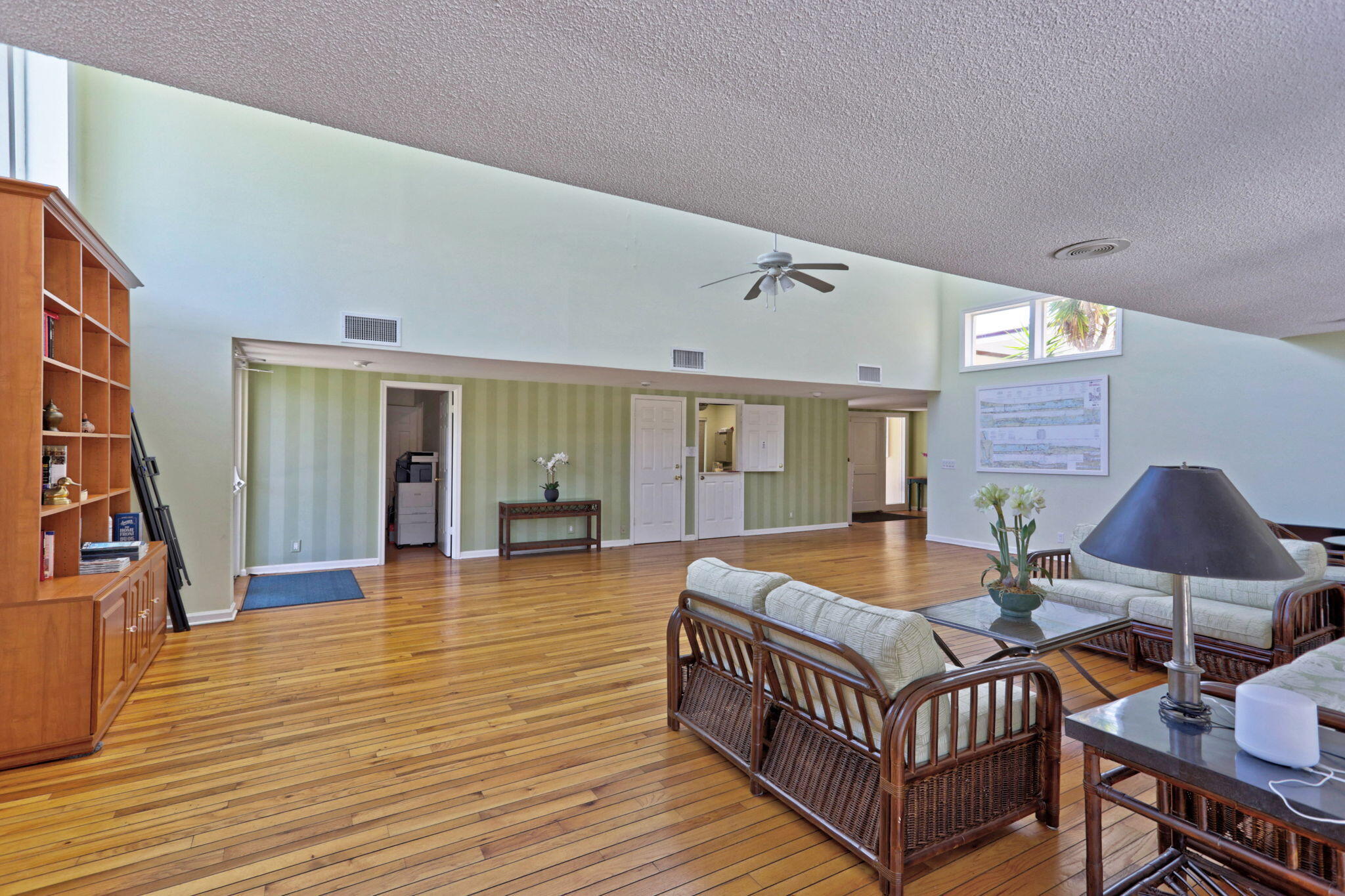 main property photo 45