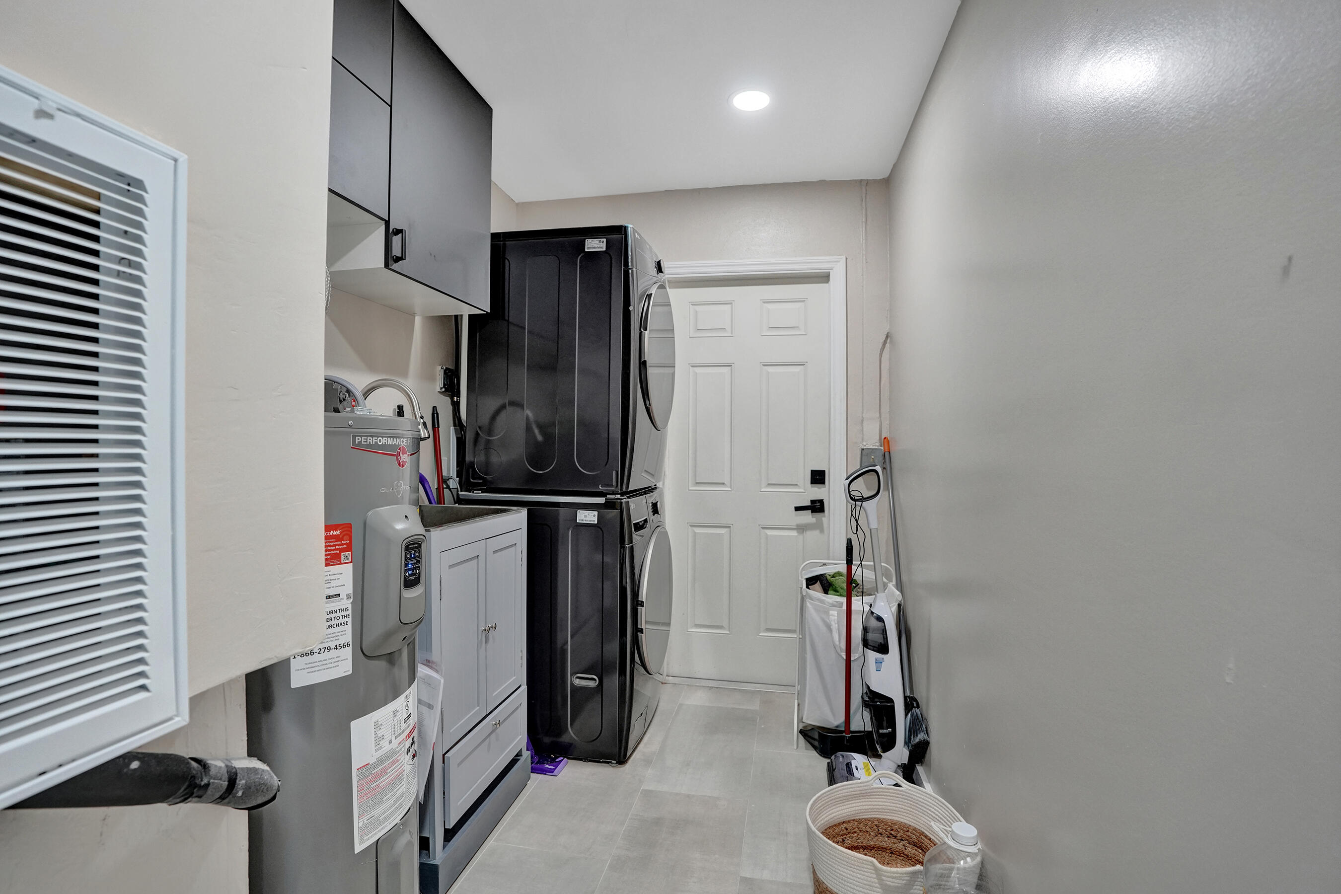 main property photo 77