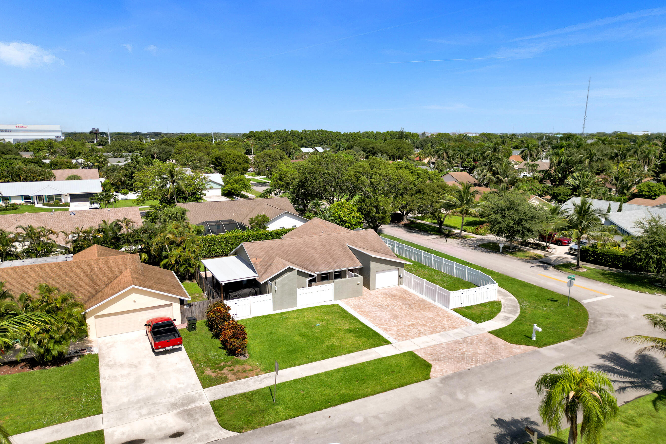 main property photo 89