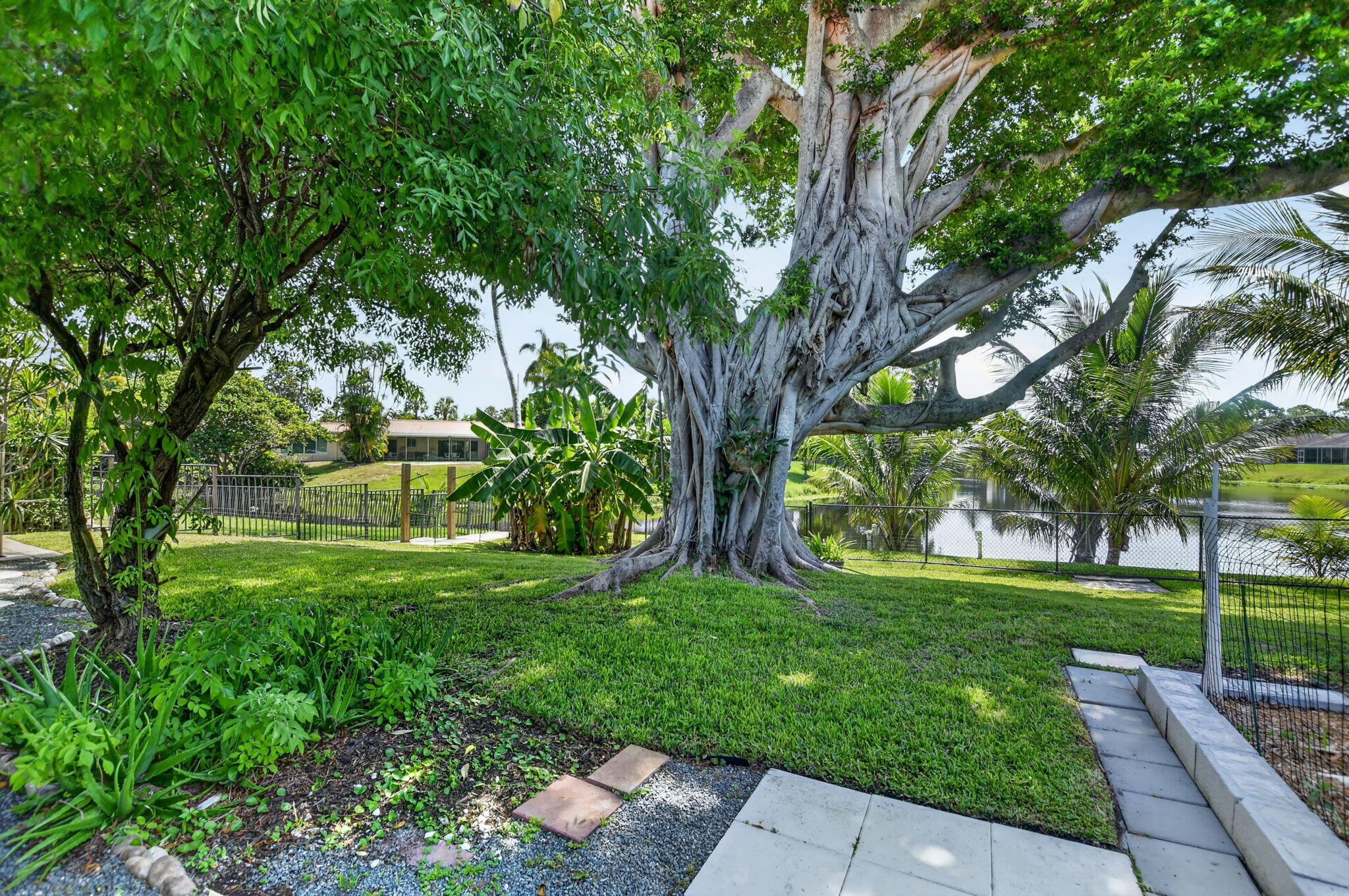 main property photo 65