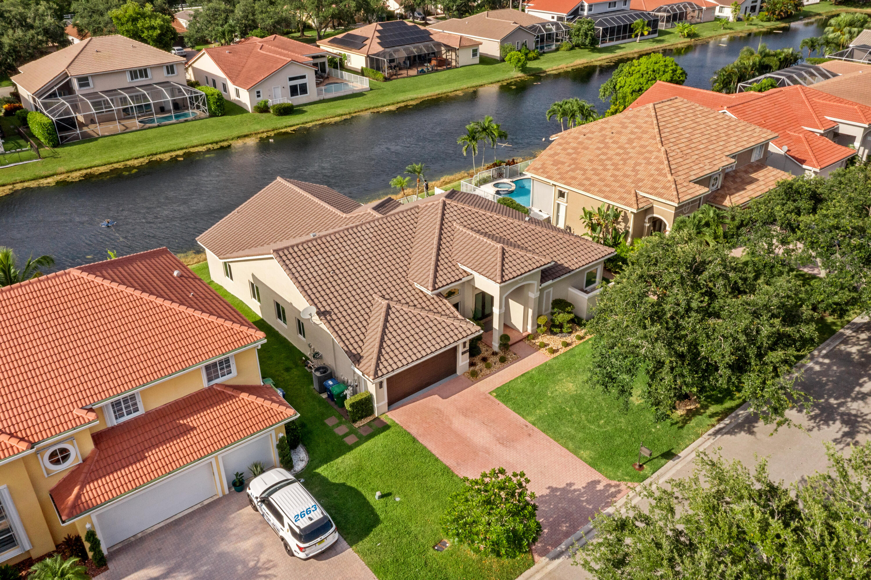 main property photo 50