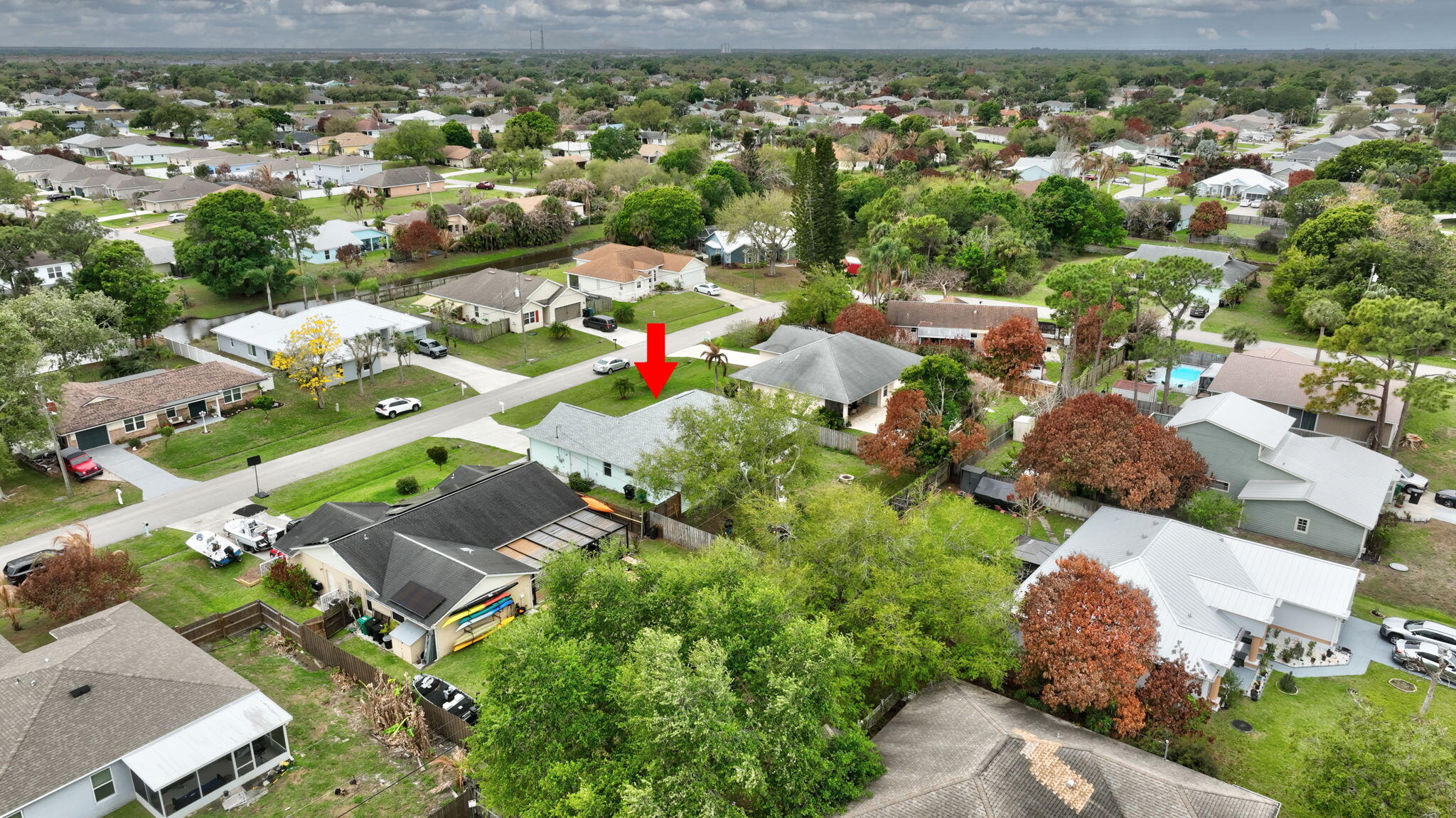 main property photo 41
