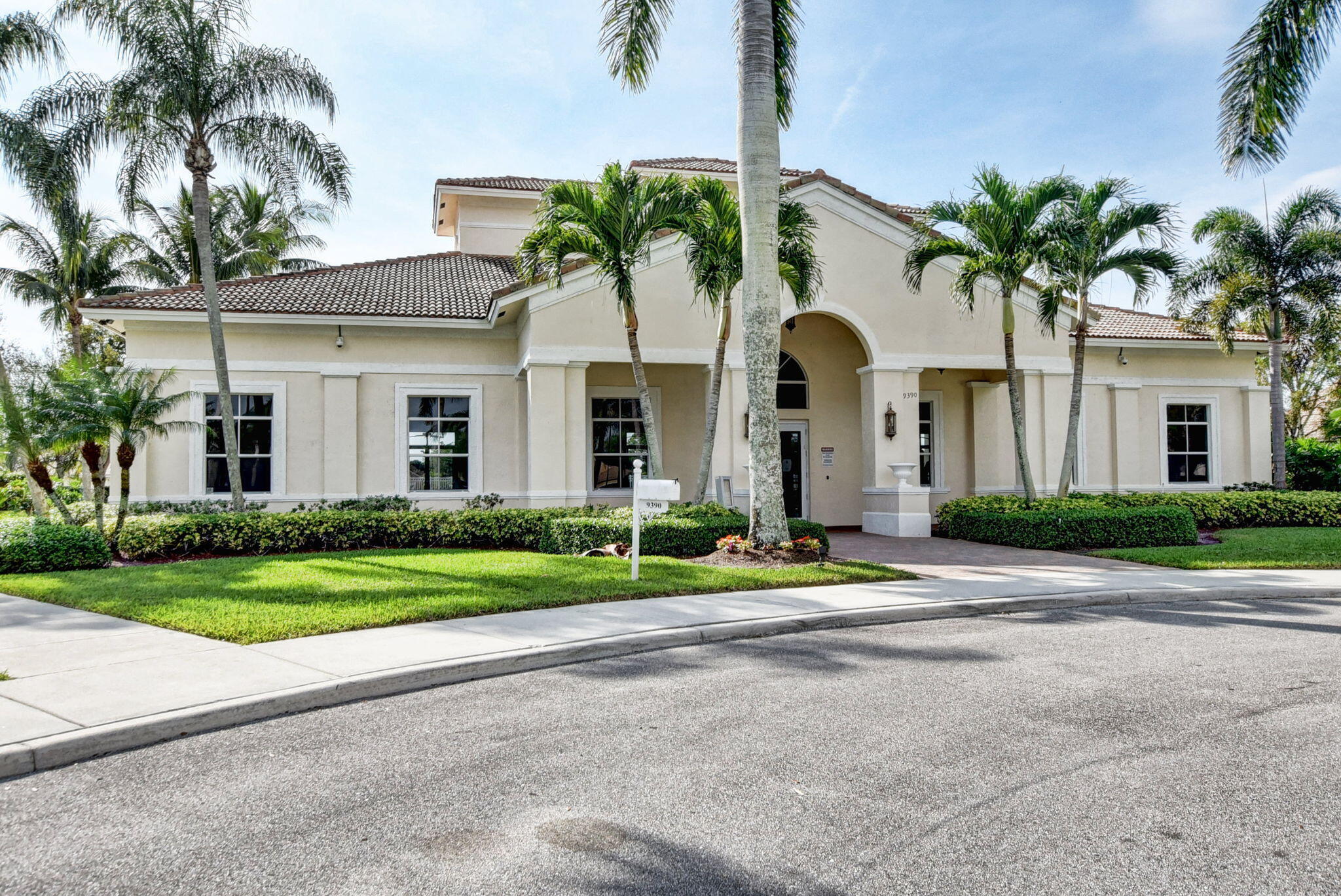 main property photo 21