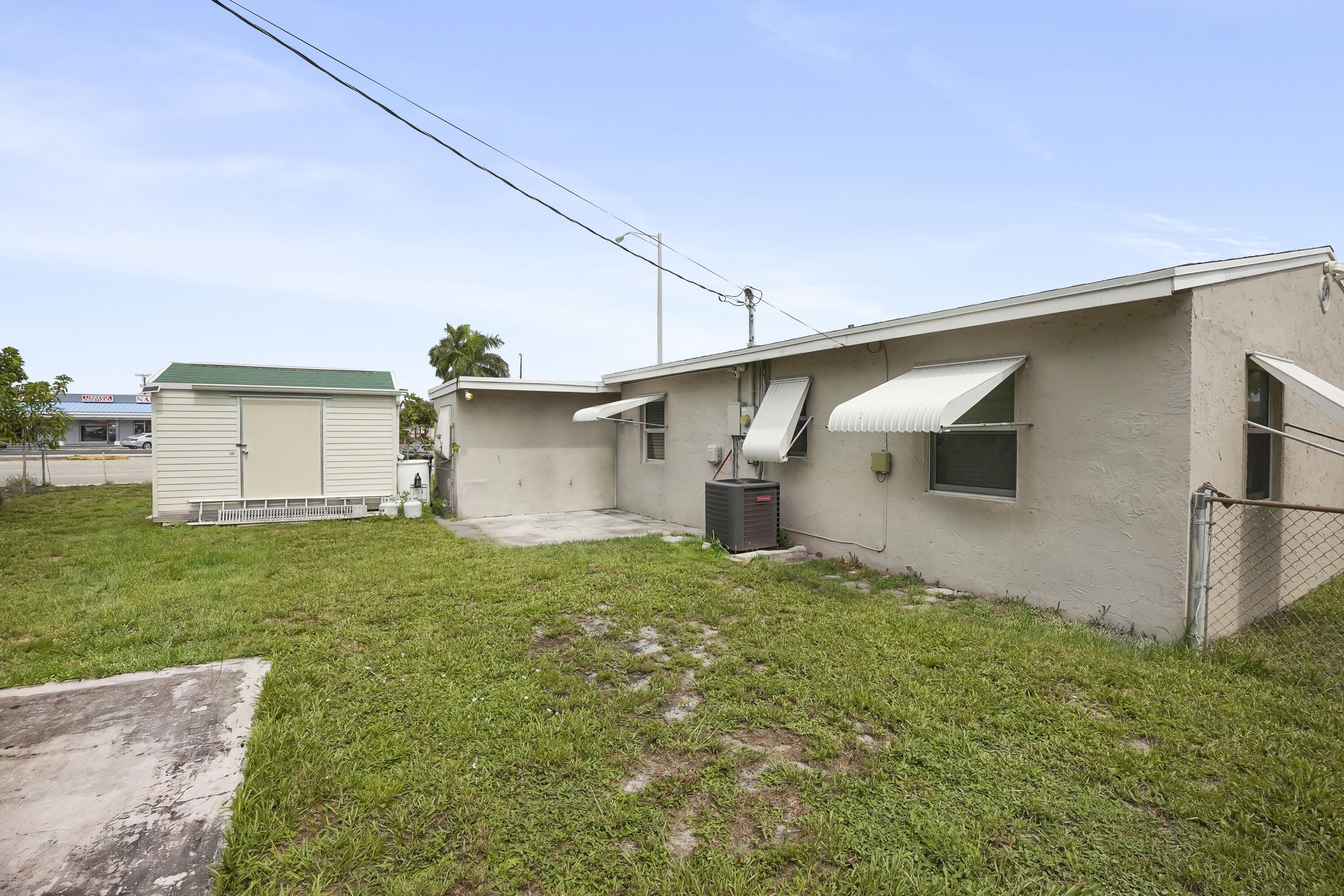 main property photo 19