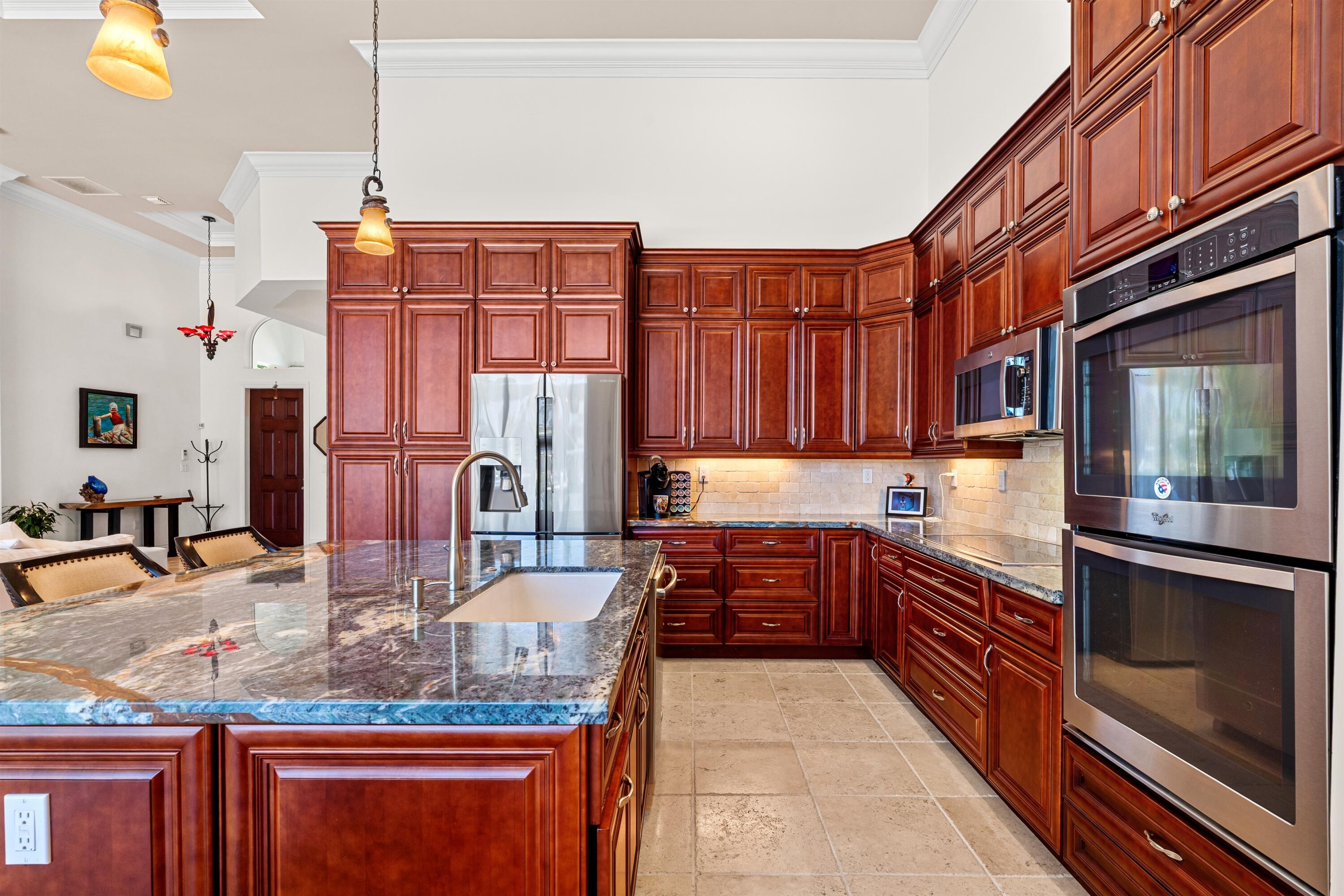main property photo 15