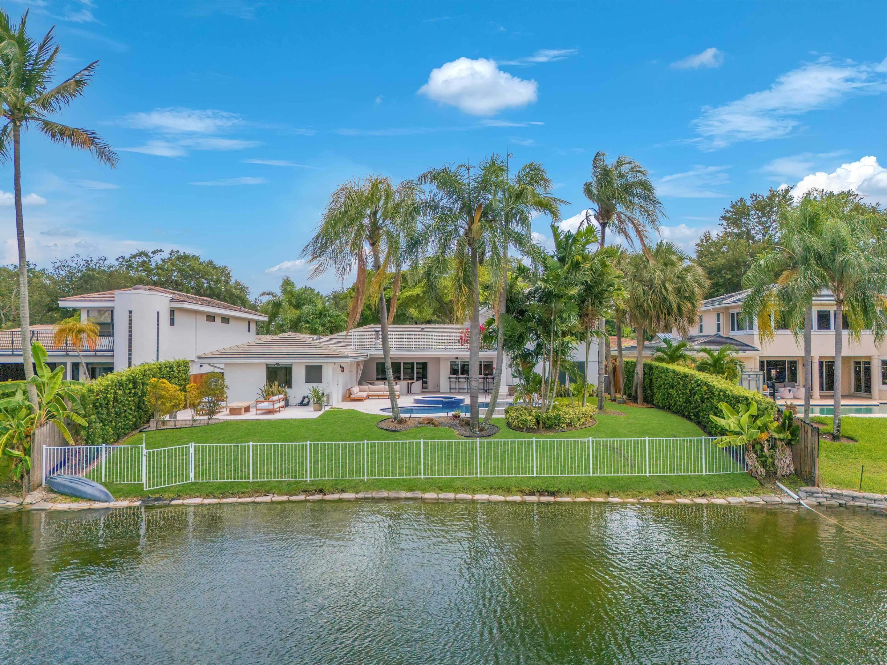 main property photo 50