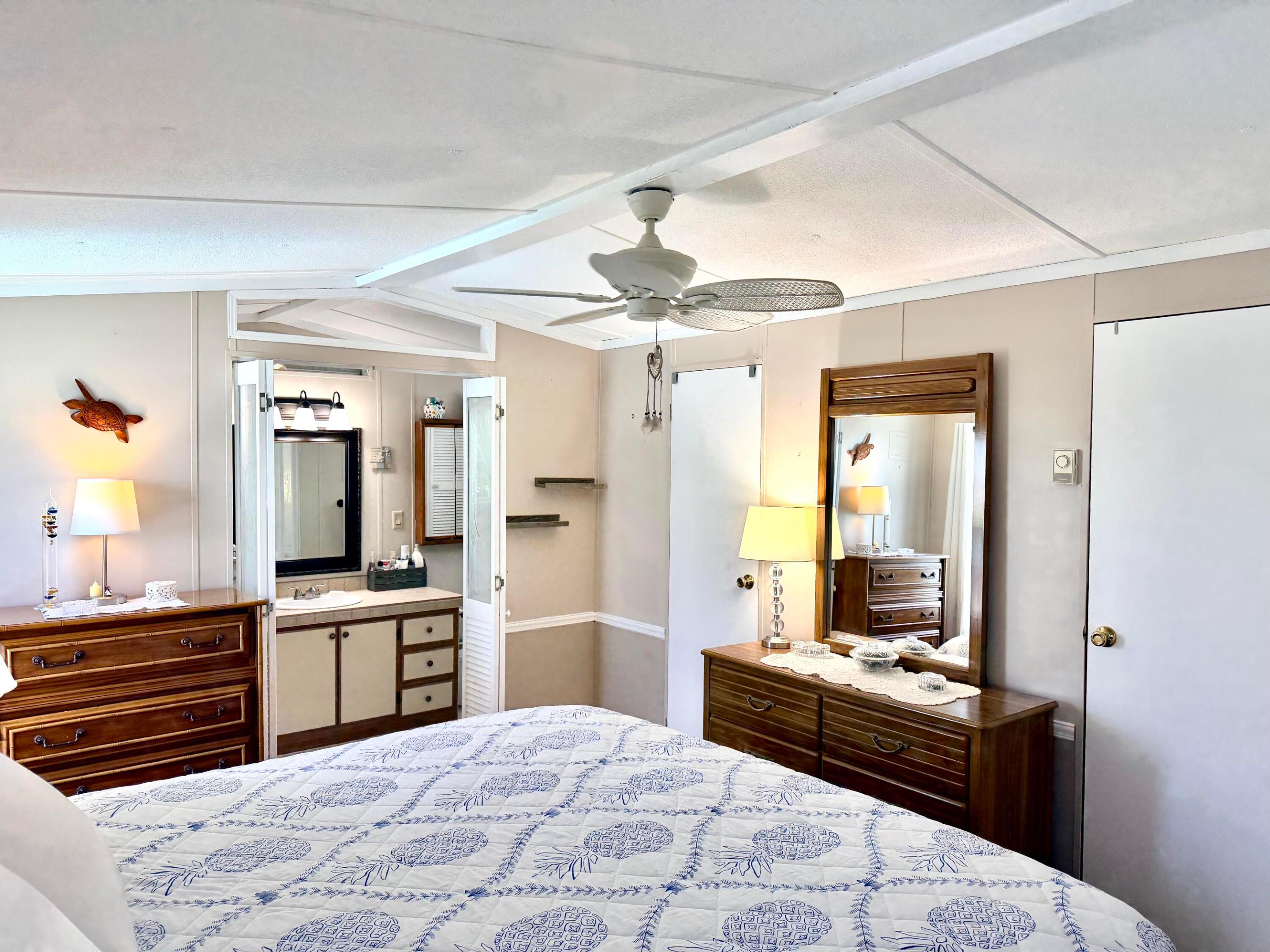 property viewer photo 18