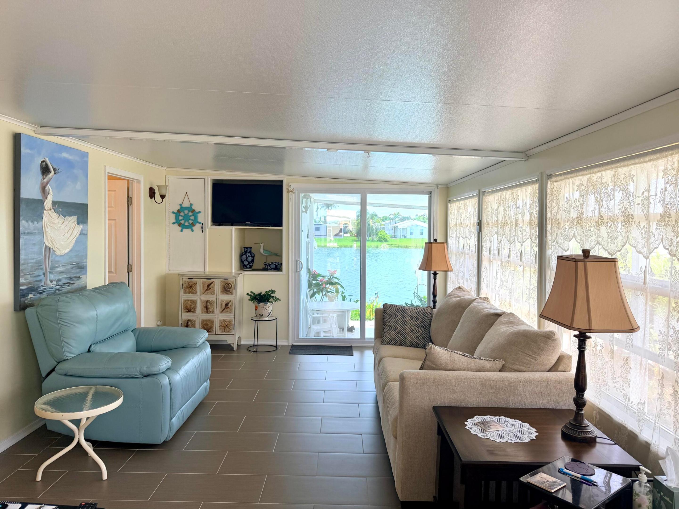 property viewer photo 5