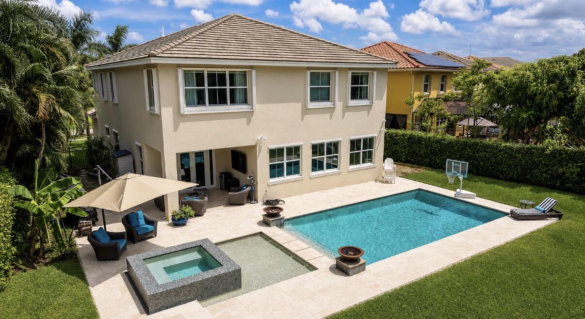 main property photo 40