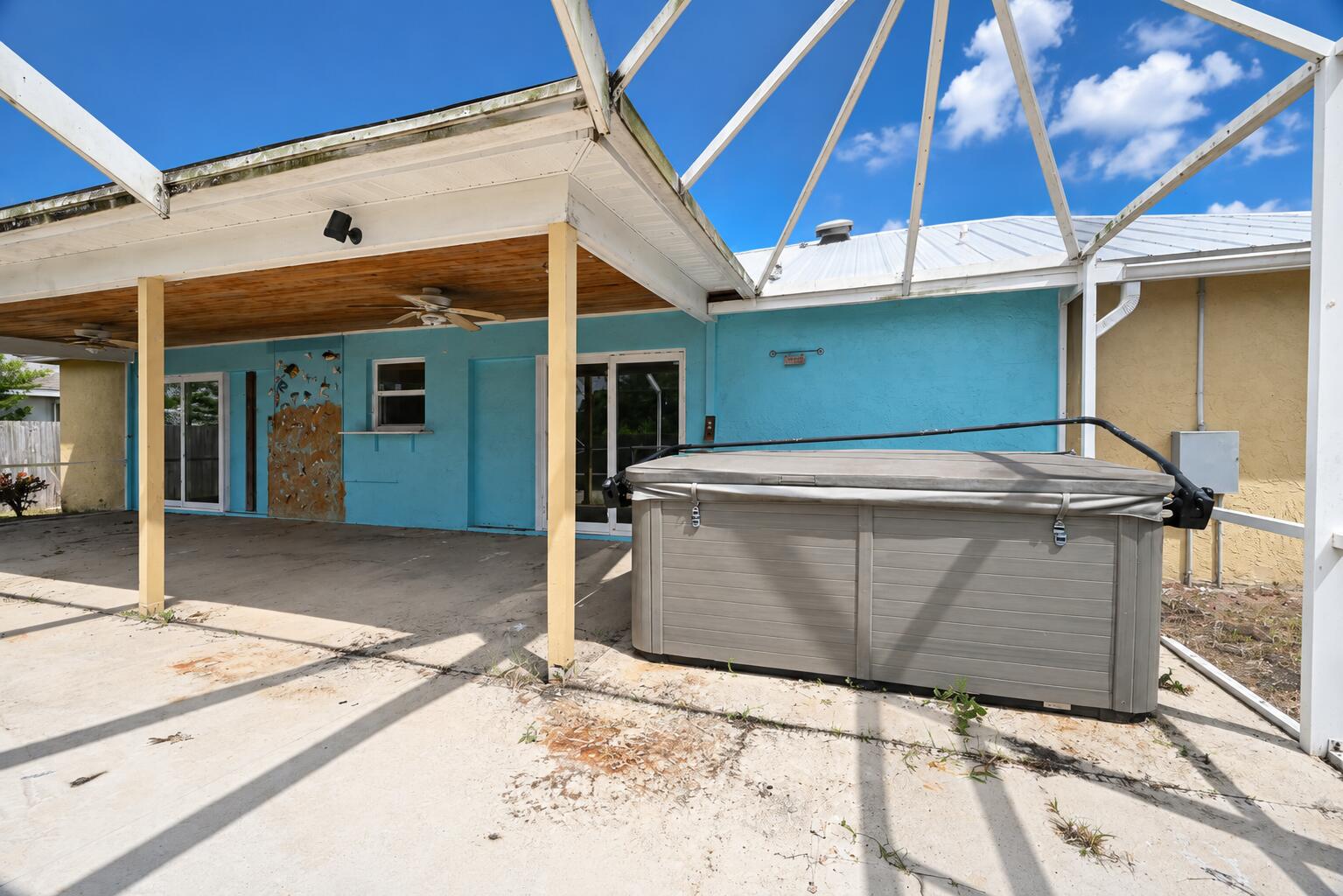 main property photo 23