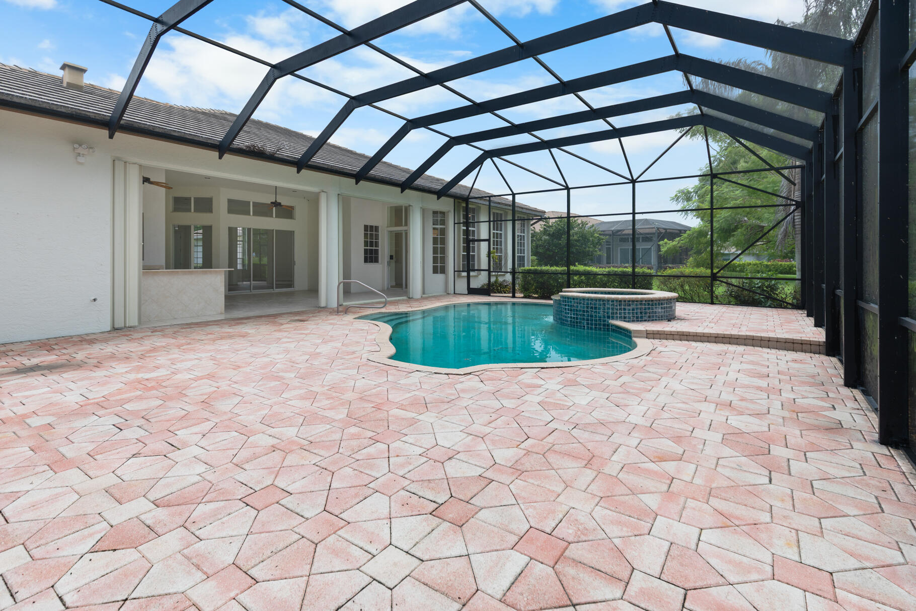 main property photo 51