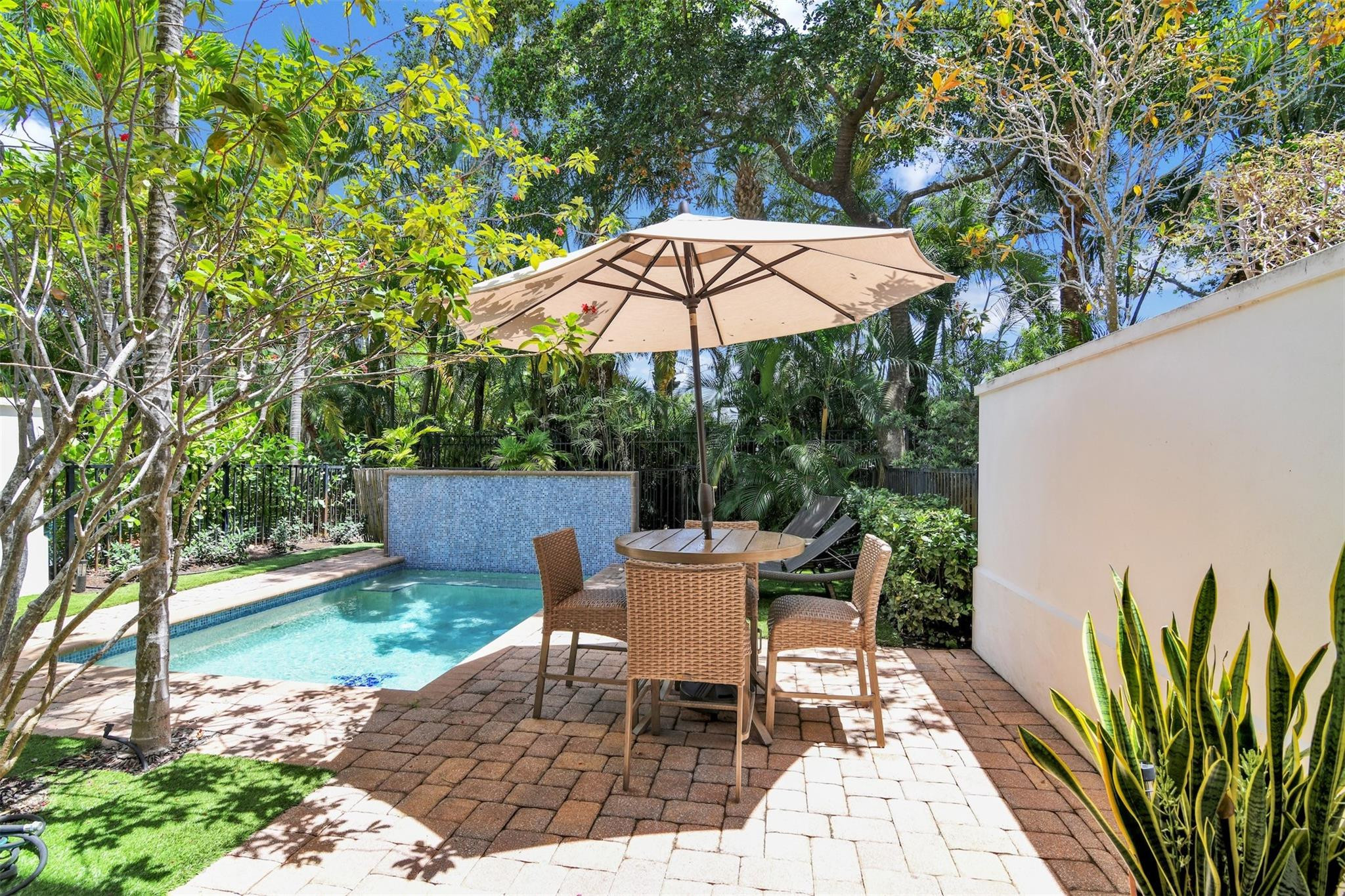 main property photo 58