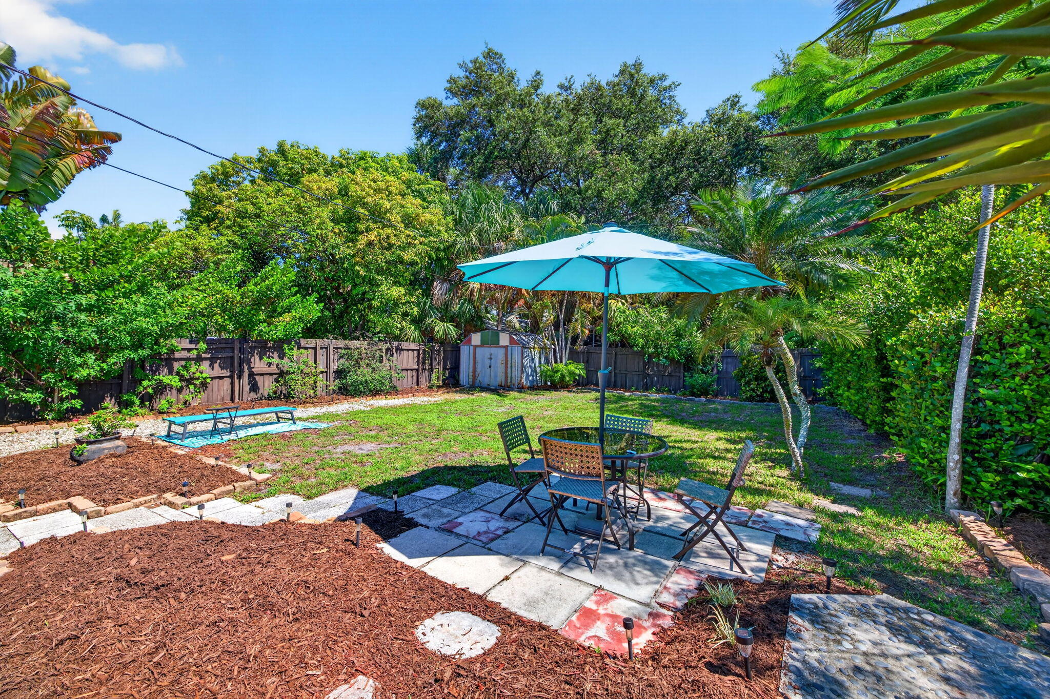 main property photo 40