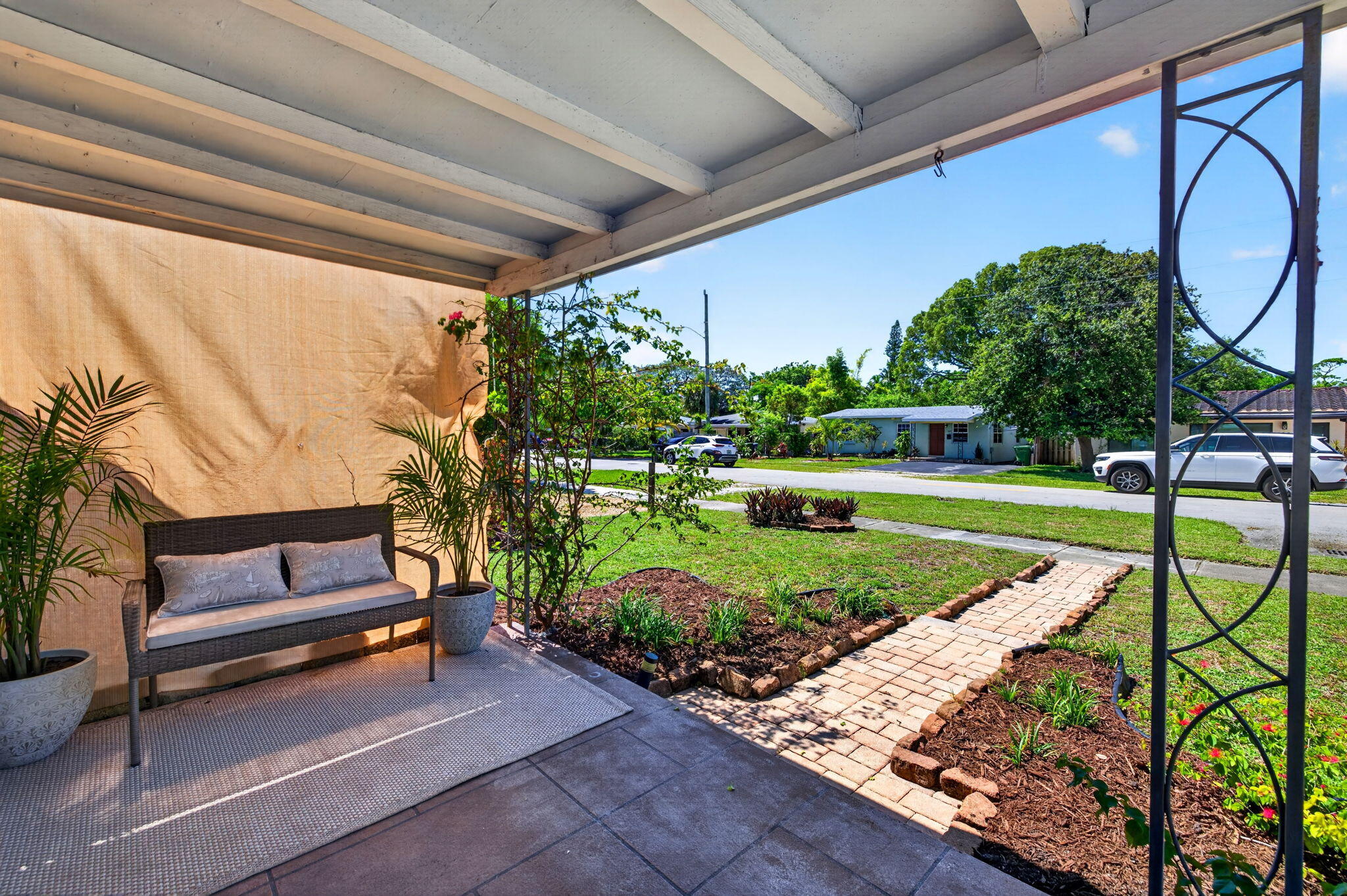 main property photo 51