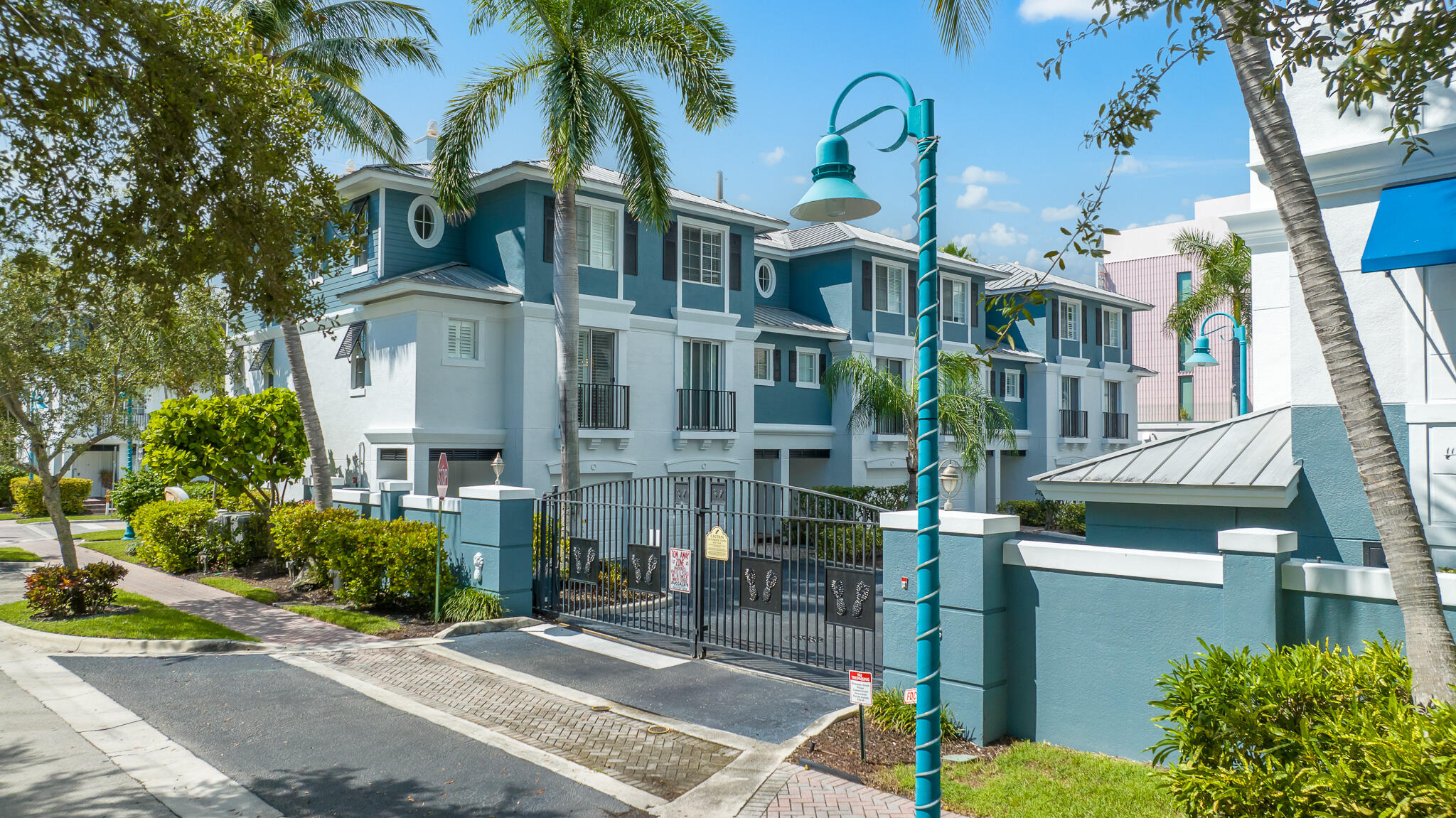 main property photo 28