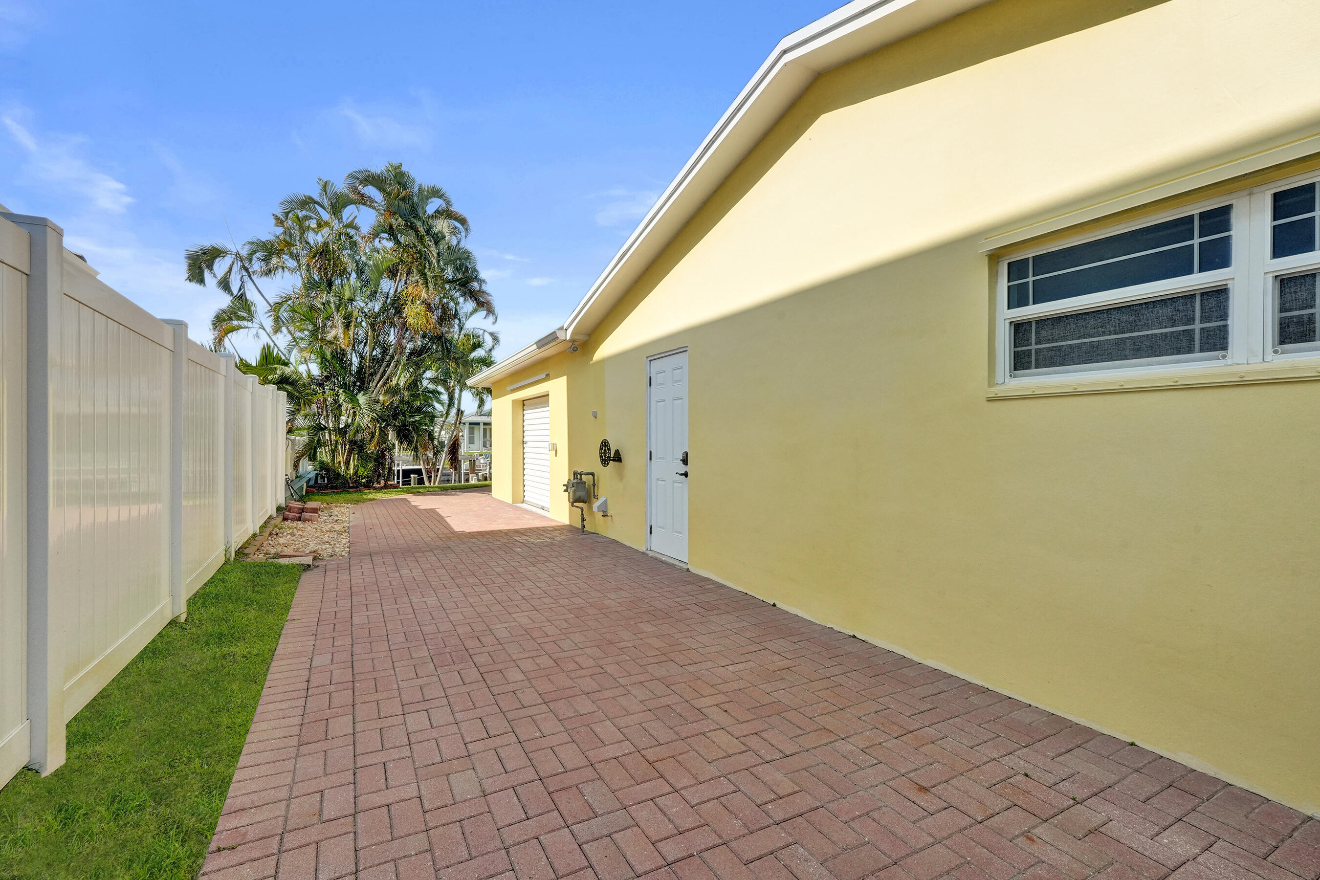 main property photo 53