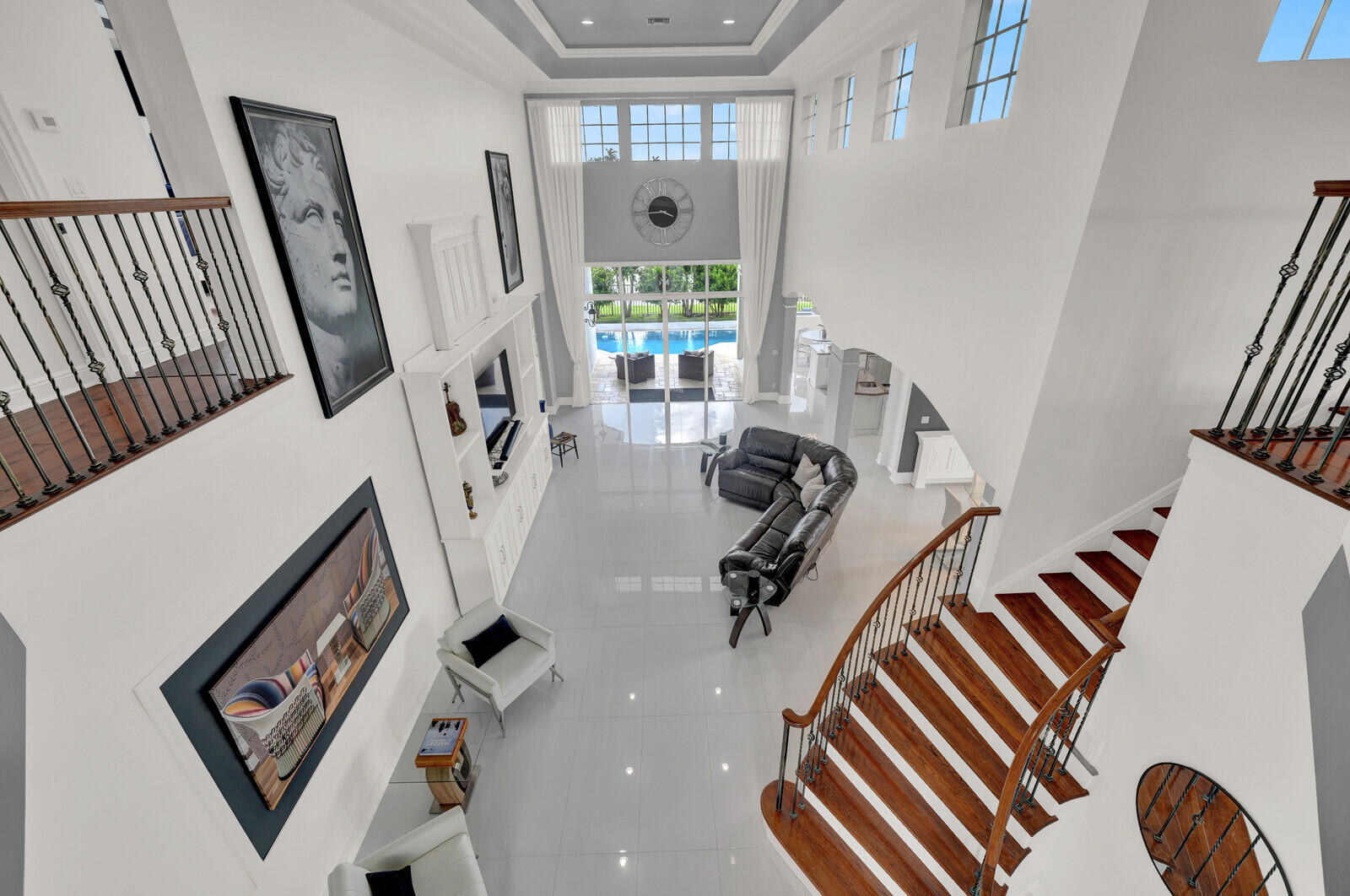 main property photo 45