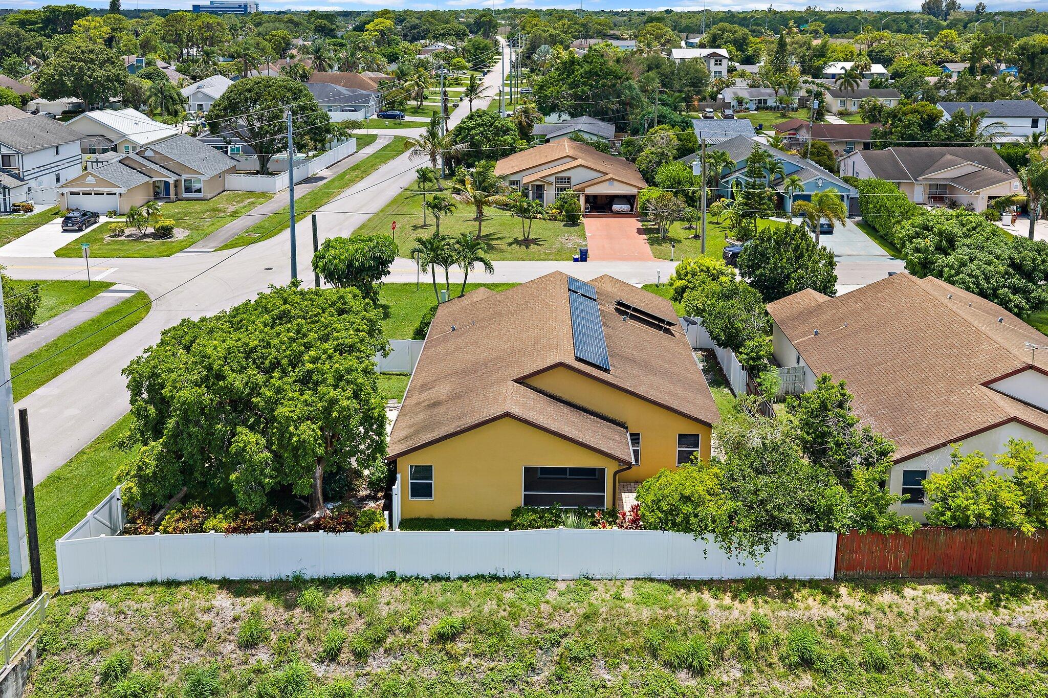main property photo 45