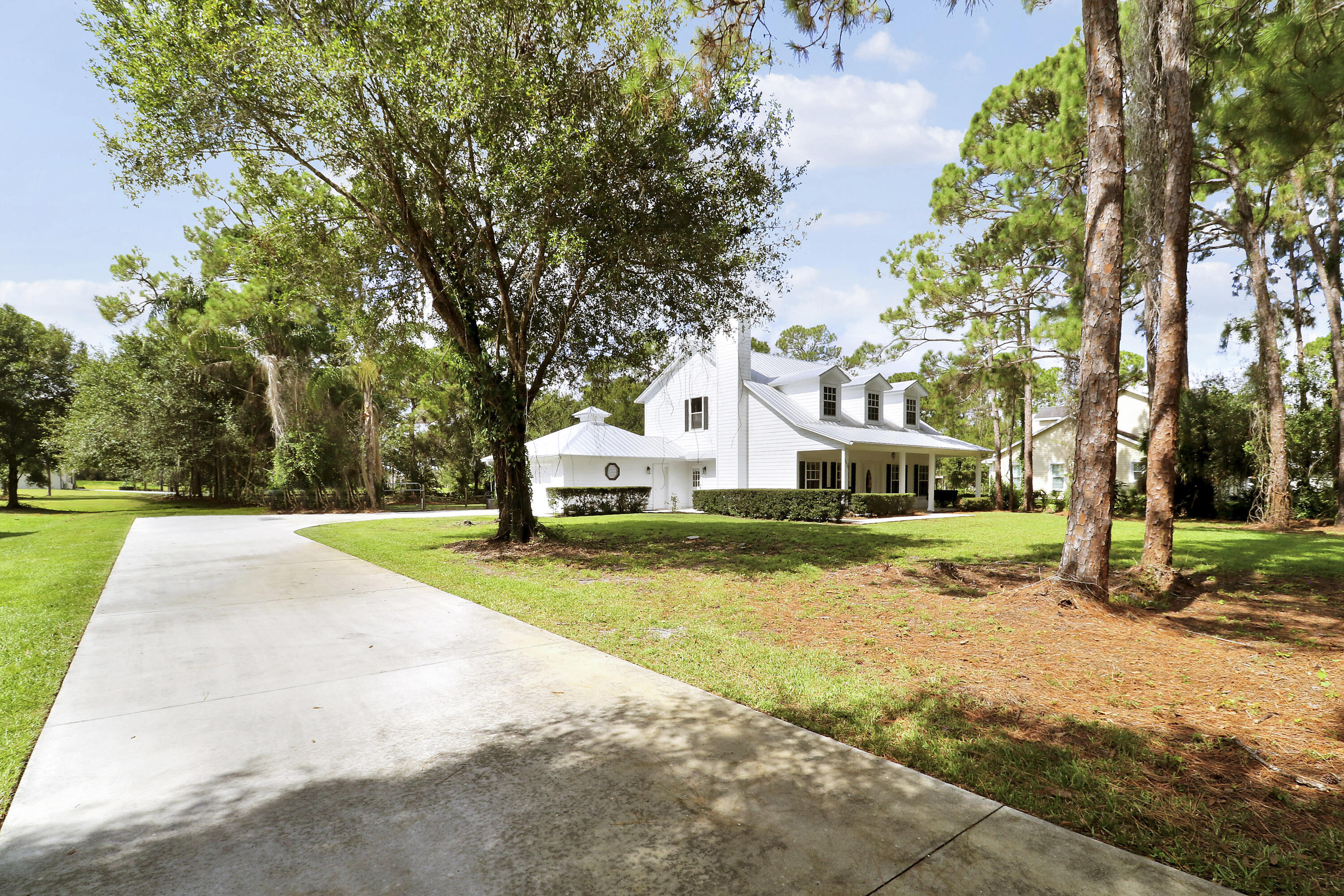 main property photo 43