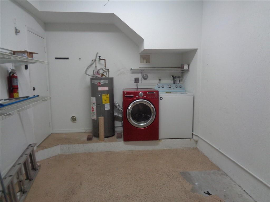 main property photo 17