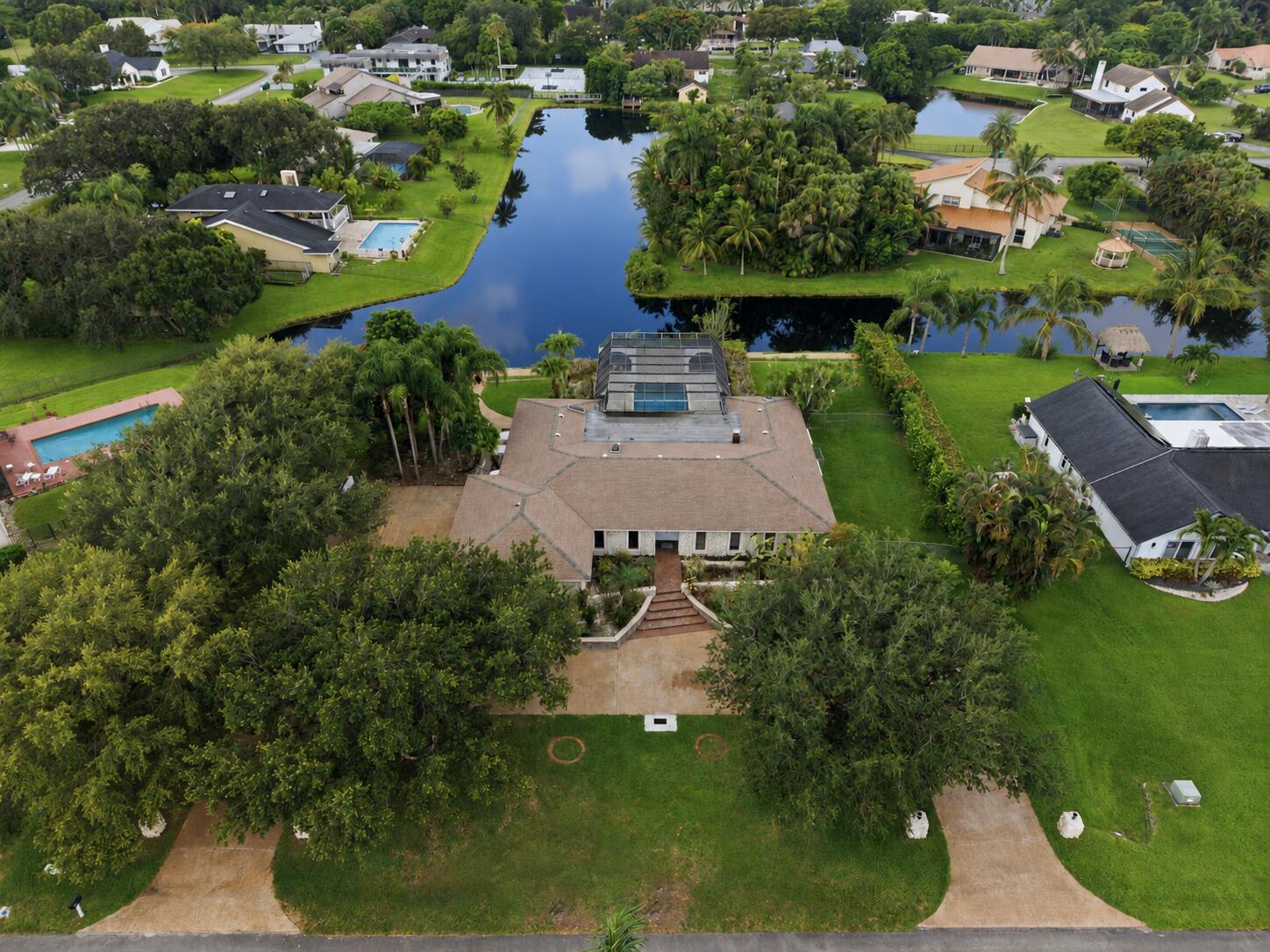 main property photo 24