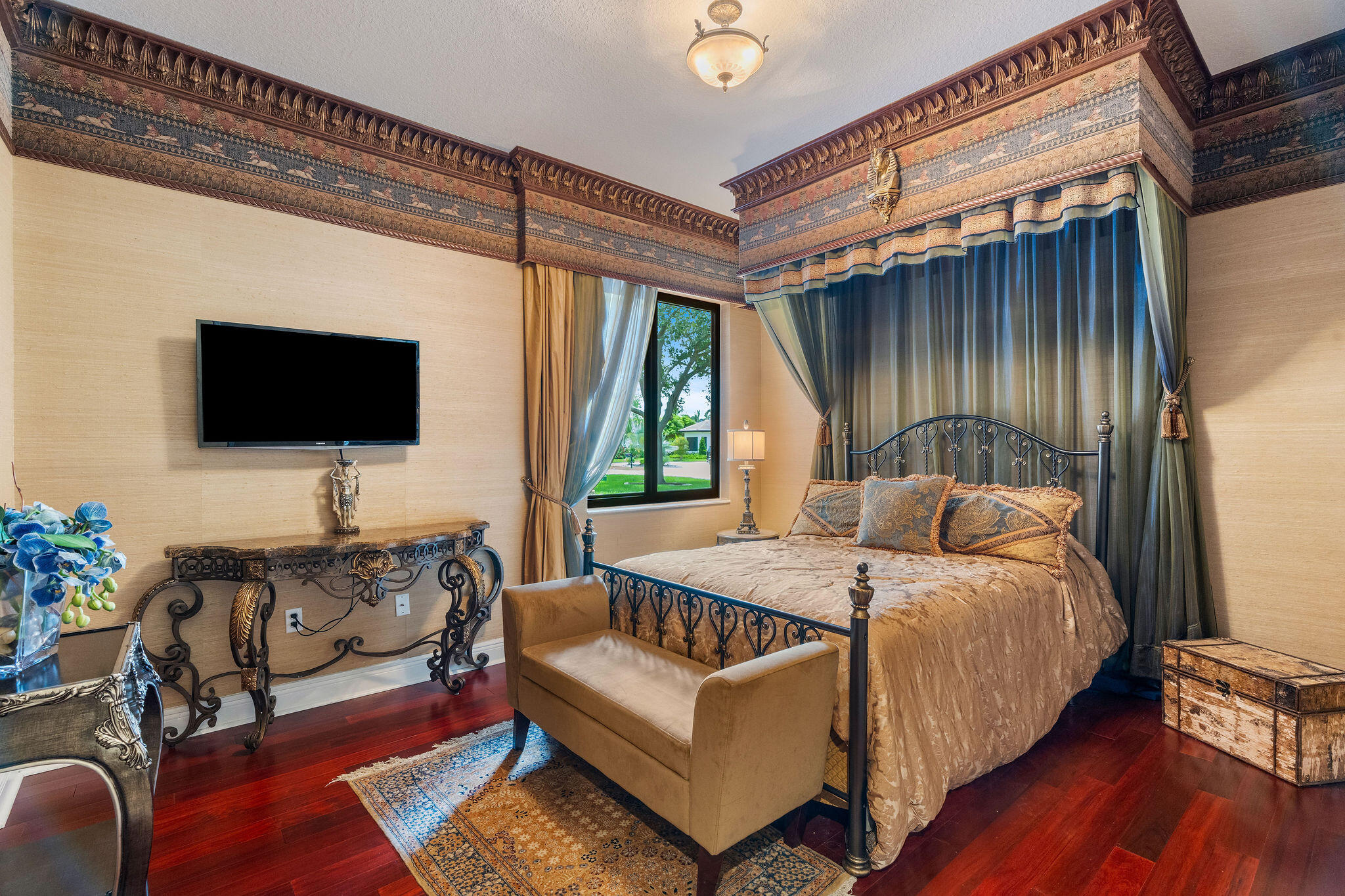 main property photo 35